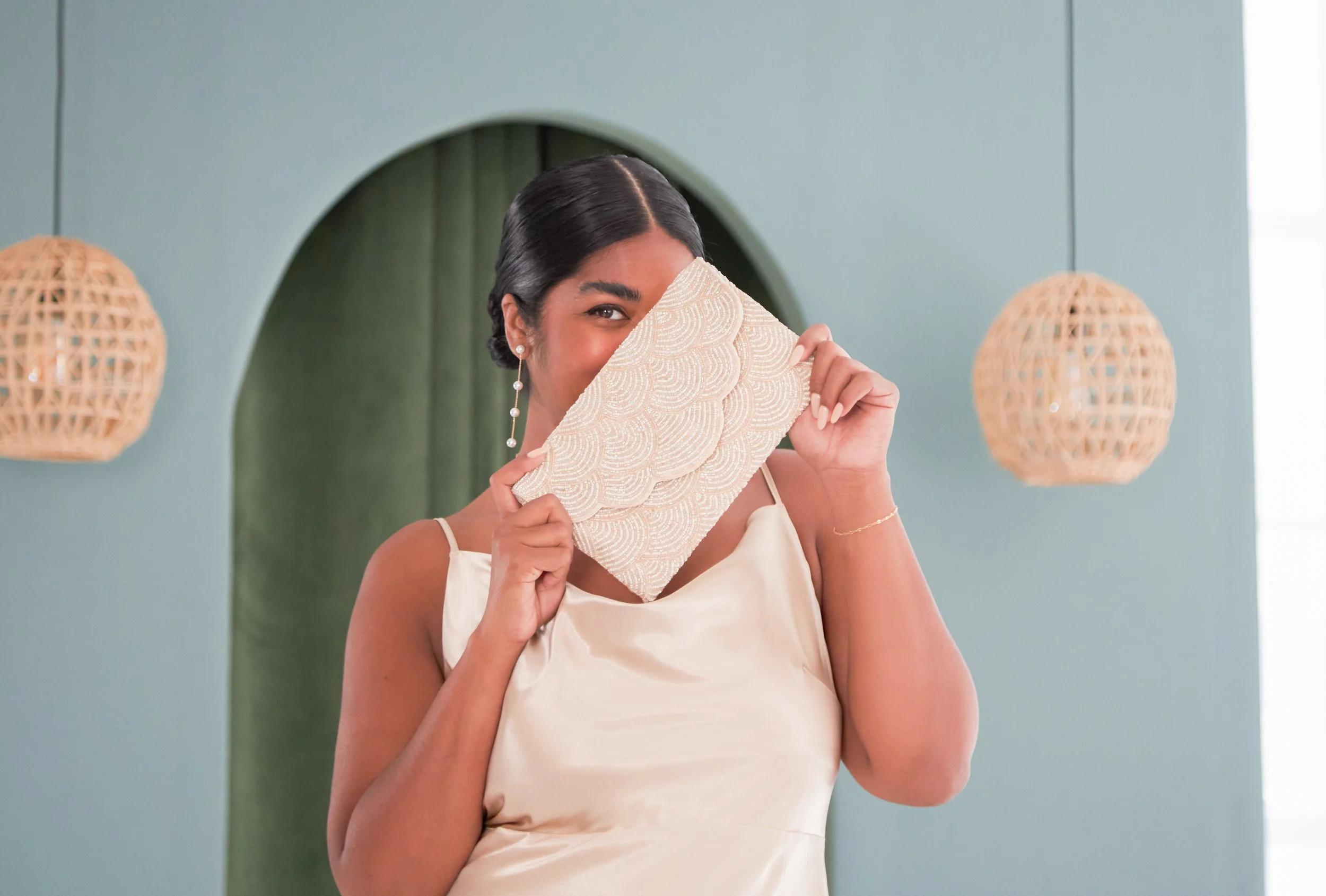 BIRDY_GREY_BRIDESMAID_SCALLOPED_BEADED_BAG_CHAMPAGNE_05.jpg