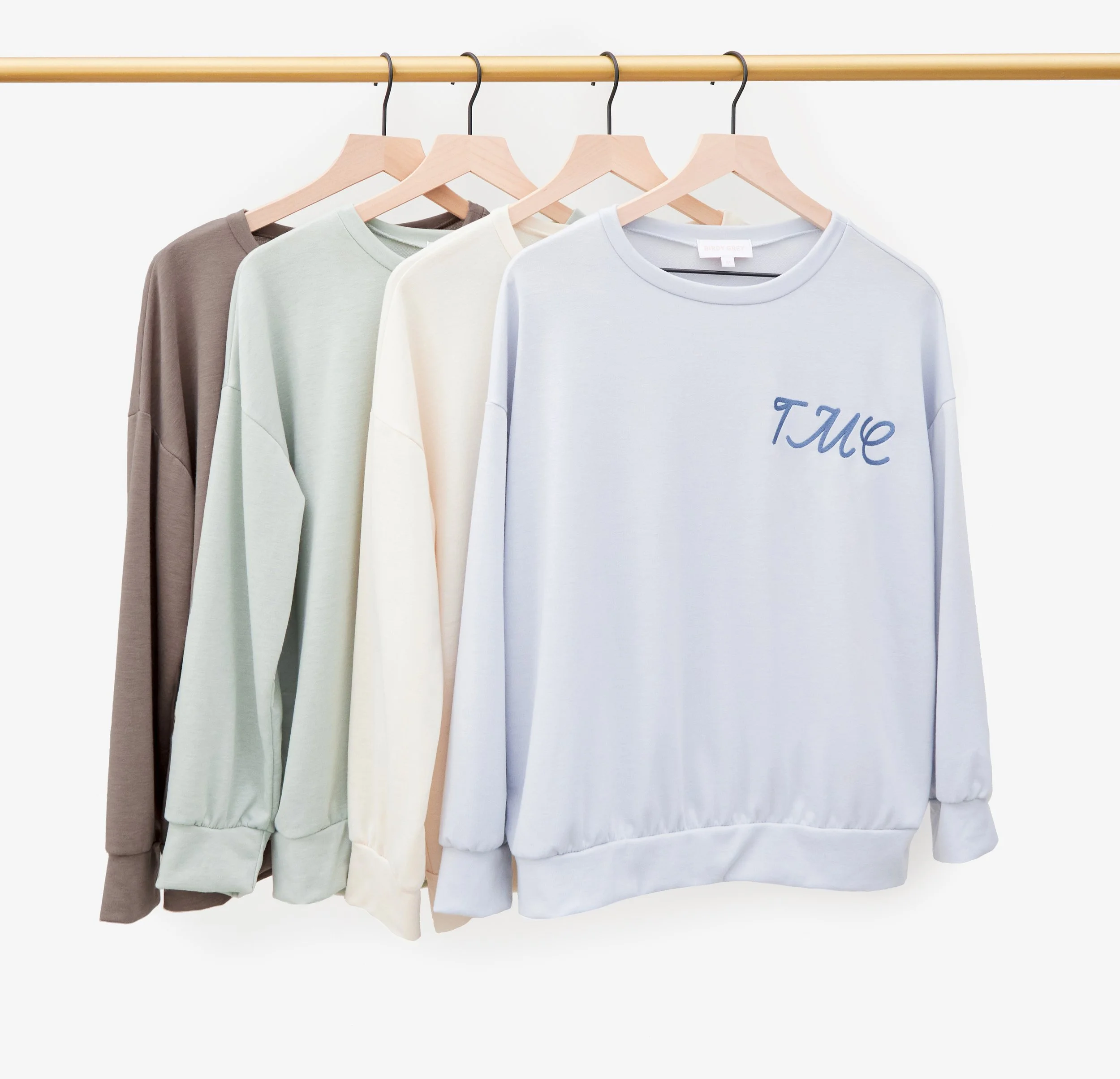BIRDY_GREY_SWEATSUIT_FLAYLAY1030.RT.jpg