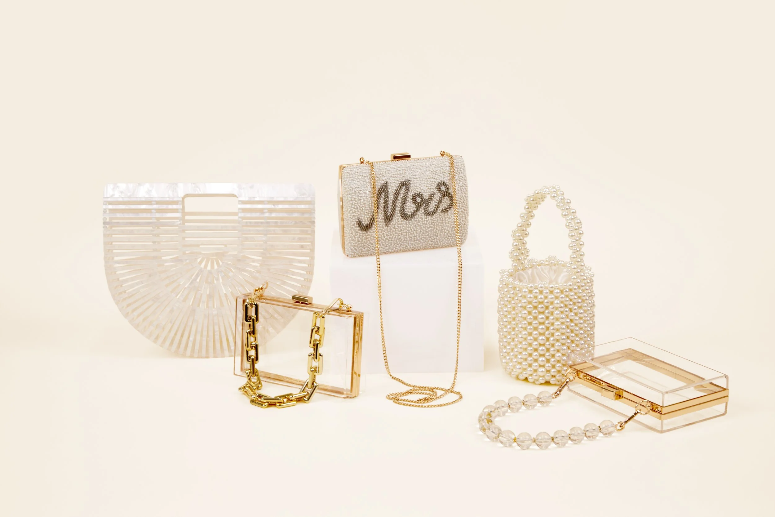 7.5.22 BRIDAL + BRIDESMAID CLUTCHES0910_RT.jpg