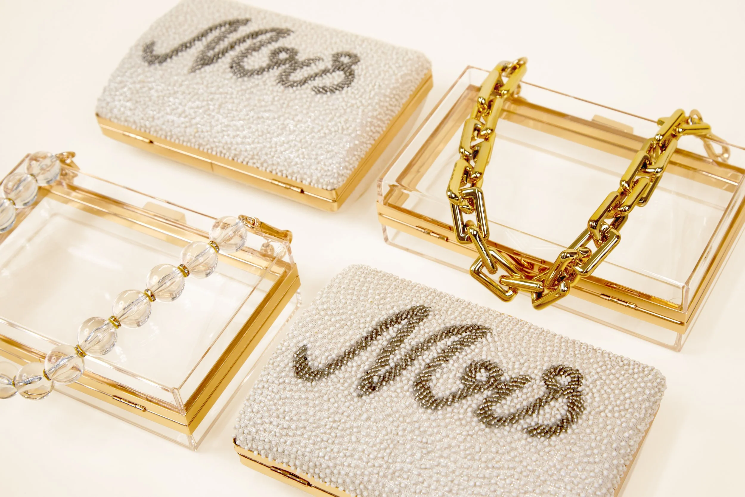7.5.22 BRIDAL + BRIDESMAID CLUTCHES0947_RT.jpg