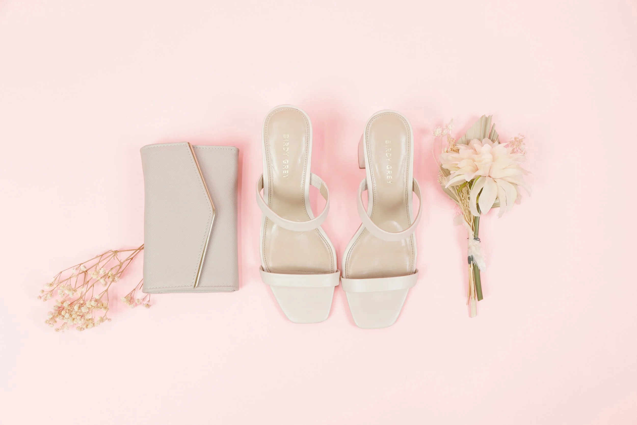 7.5.22 BRIDAL + BRIDESMAID CLUTCHES1311_RT.jpg