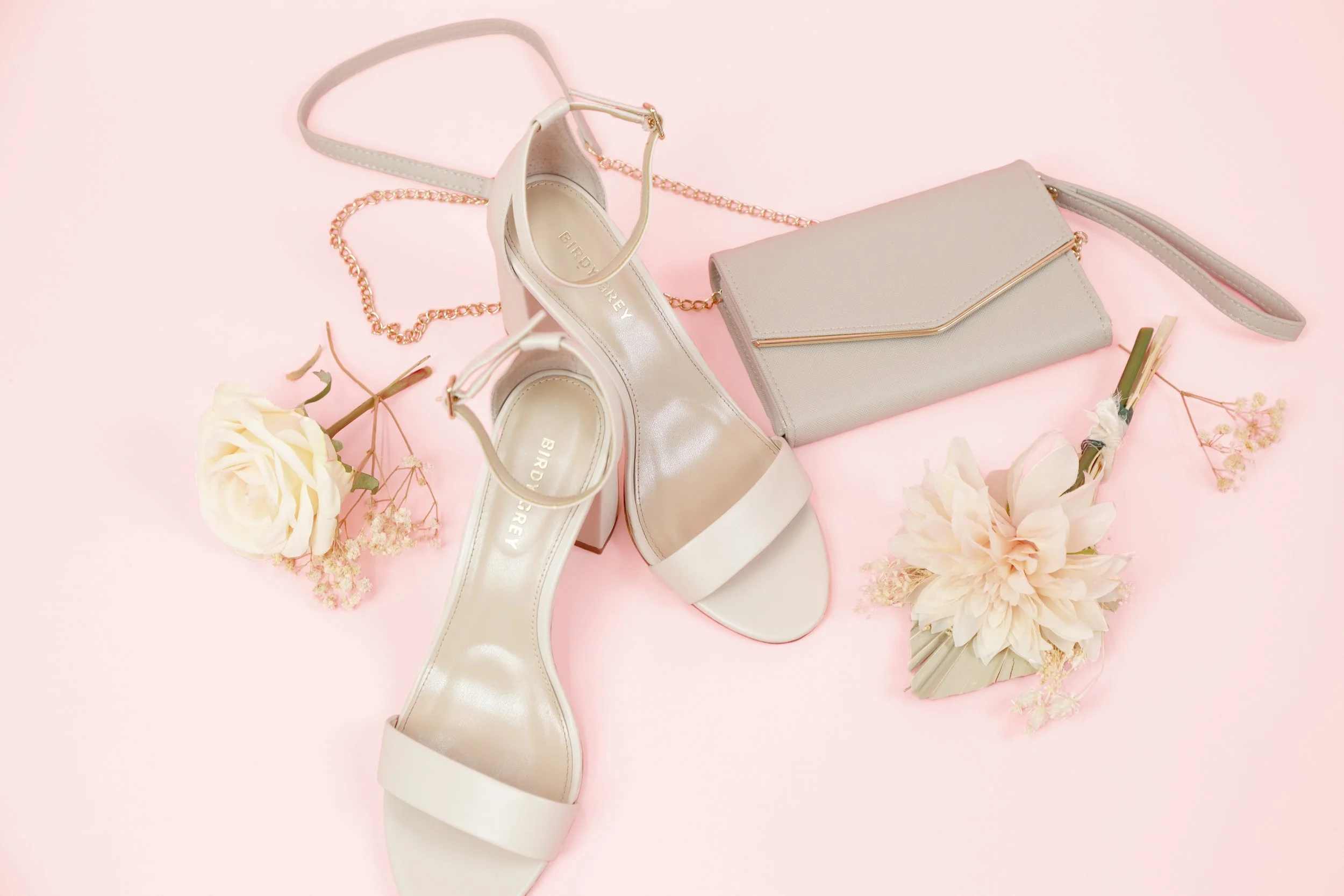 7.5.22 BRIDAL + BRIDESMAID CLUTCHES1265_RT.jpg