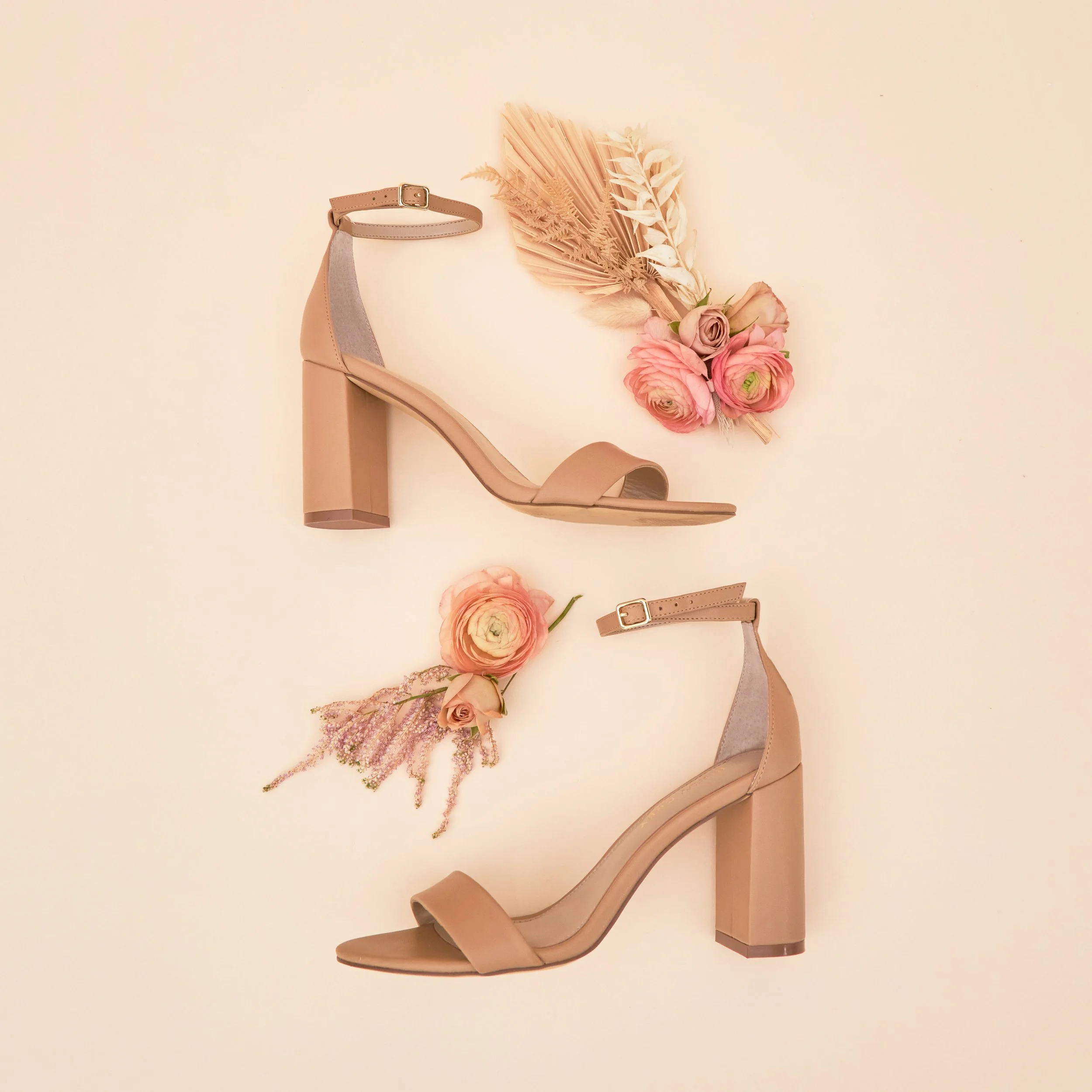 BIRDY GREY_SHOE HERO0448.RT.jpg