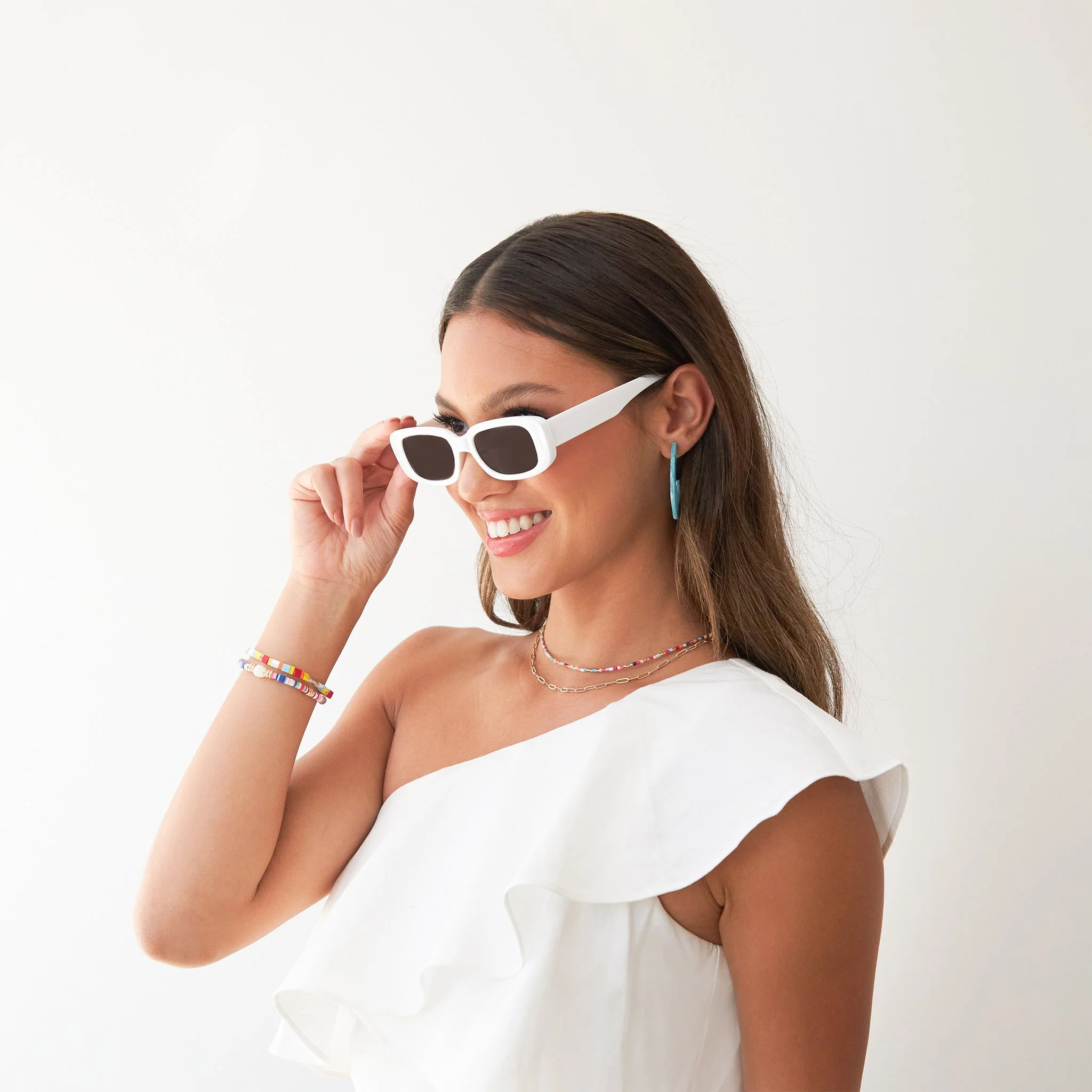 BIRDY GREY_HONEYMOON_JEWELRY_LIFESTYLE_HERO_RT_02.jpg
