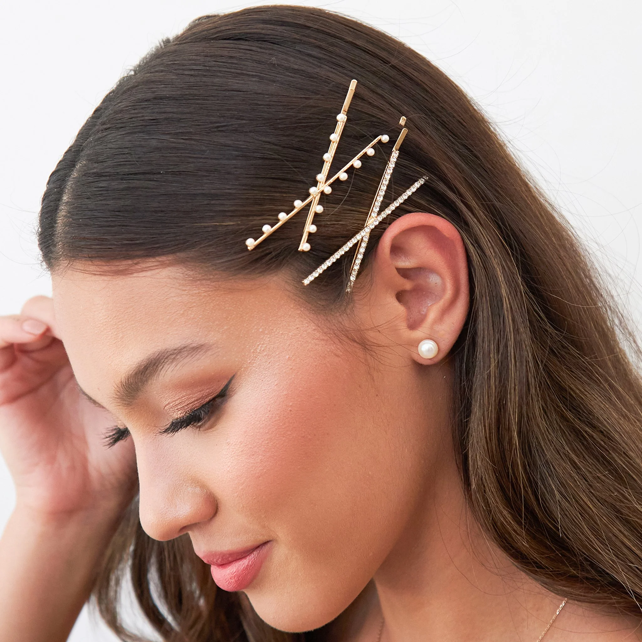 BIRDY_GREY_FIJI_PEARL_CROSS_PIN_SET_CROPPED_RT_01.jpg