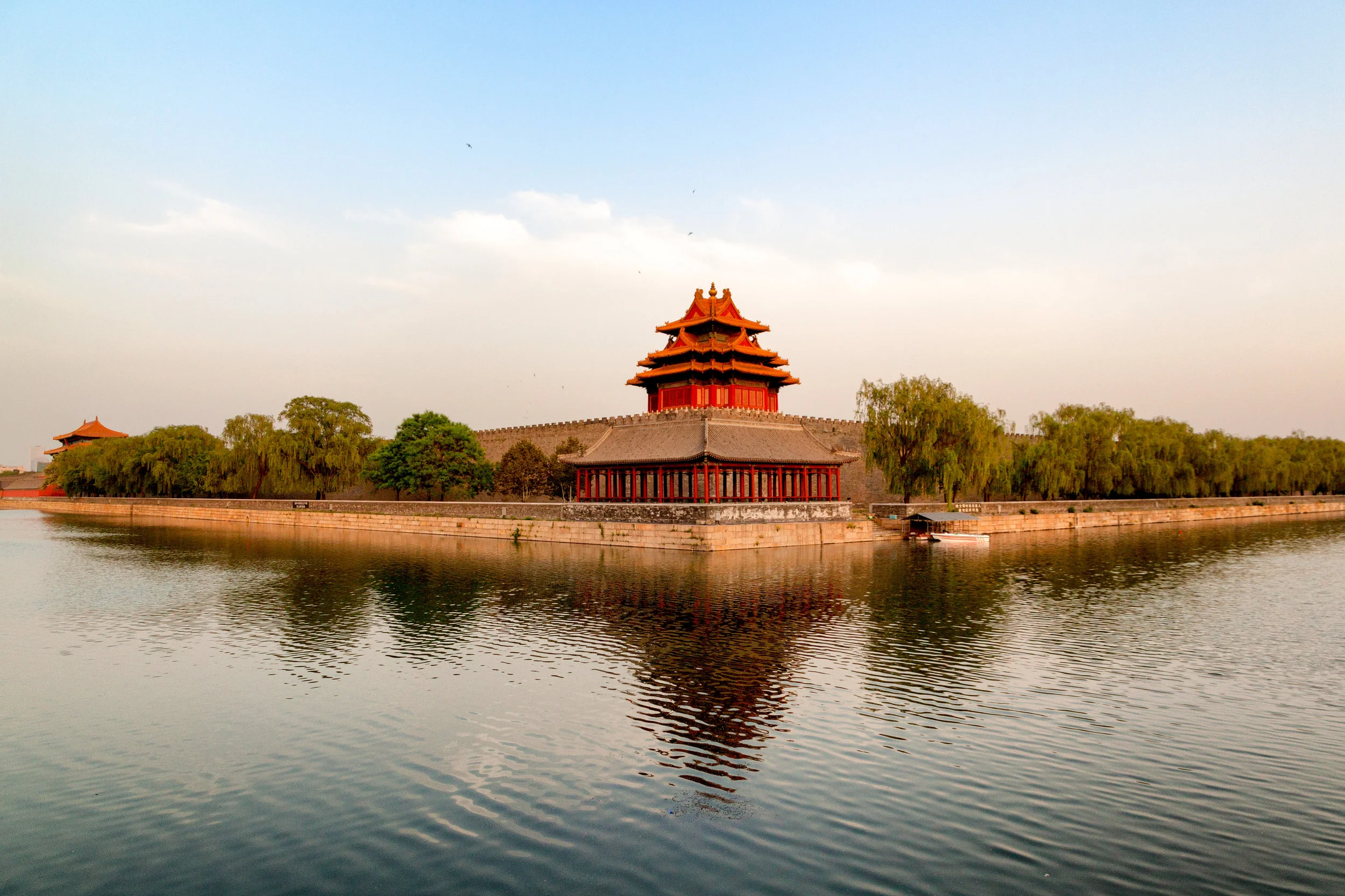 Corner_Tower_of_Forbidden_City.jpg