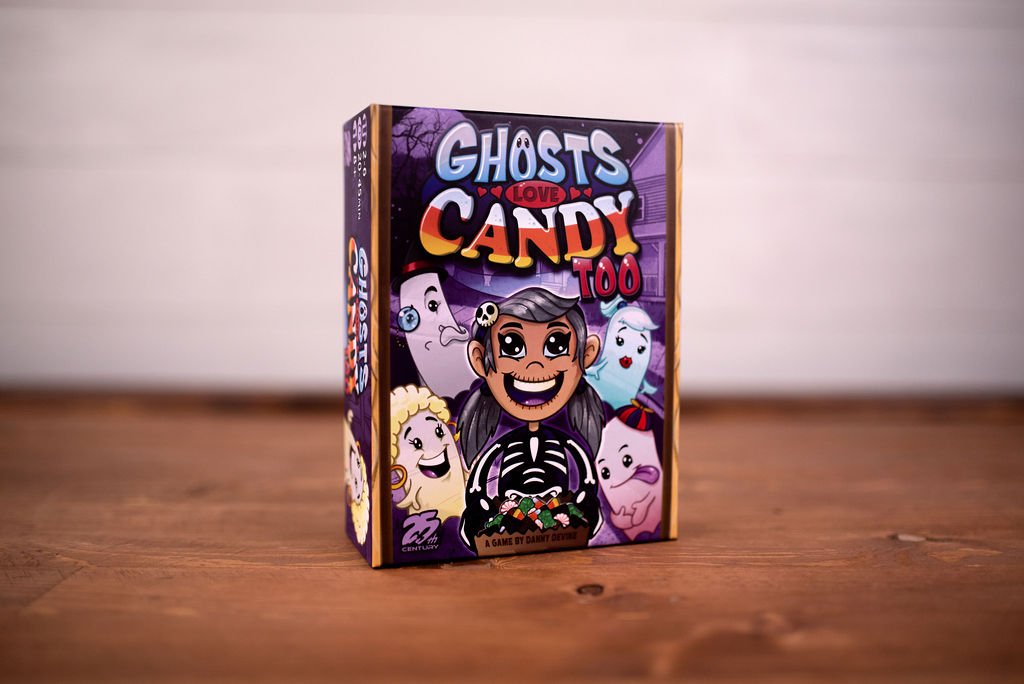 PlayTheGame22_GhostsLoveCandyToo_01.jpg