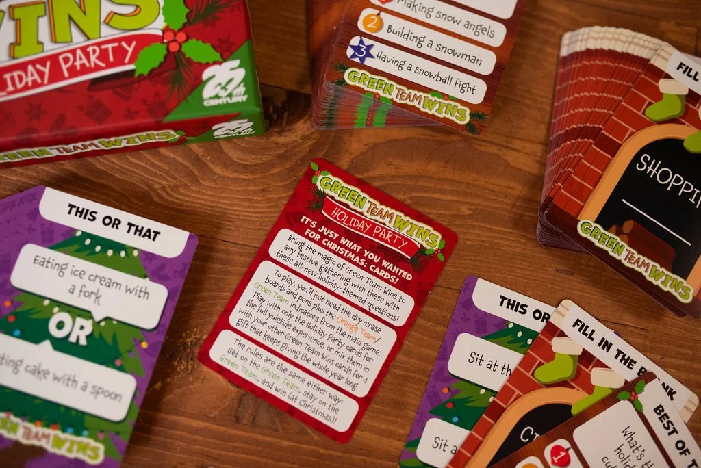 25CGGreenTeamWinsHolidayParty_PTG24_10.jpg