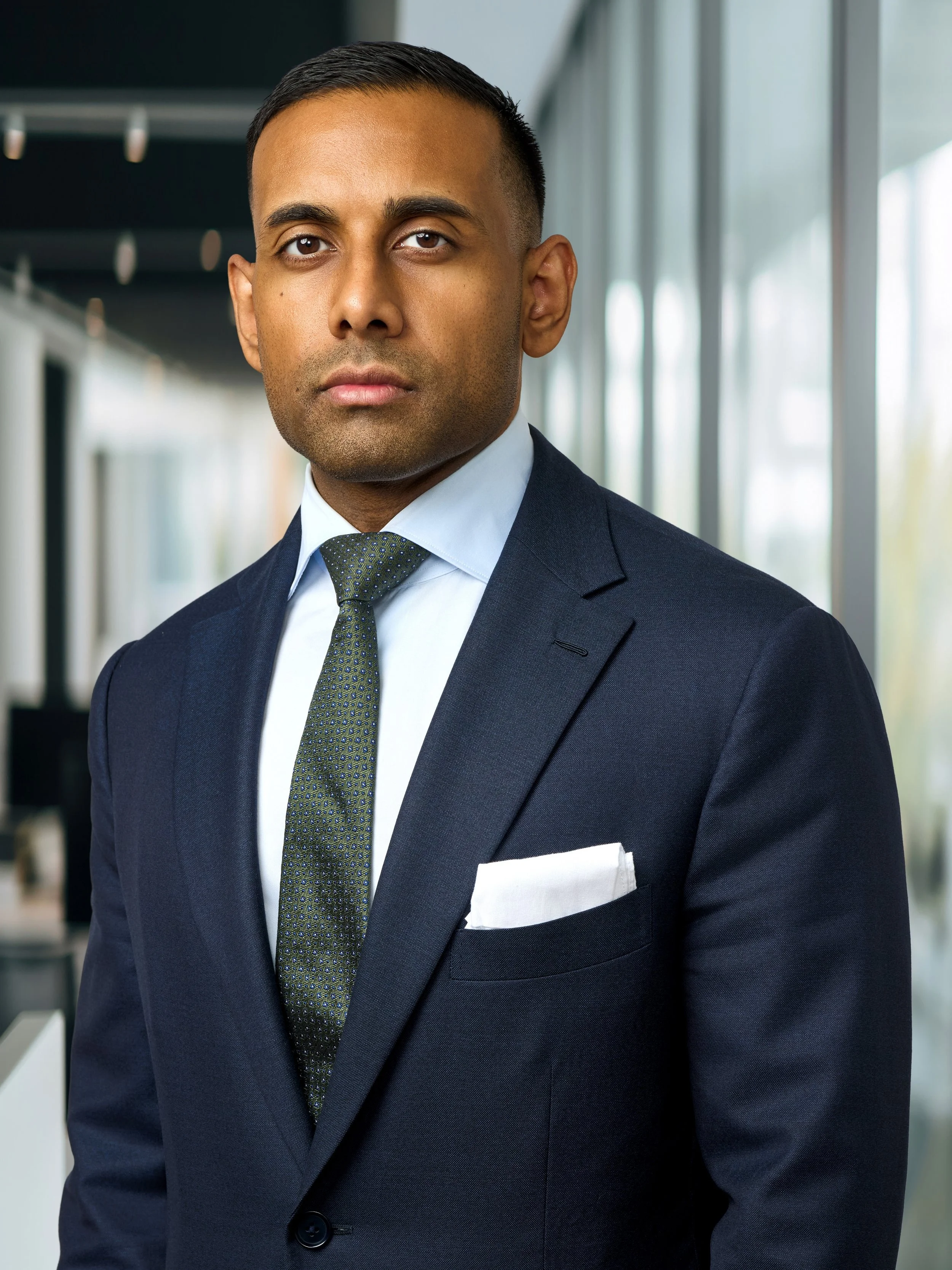 linkedin-headshot-toronto.jpg