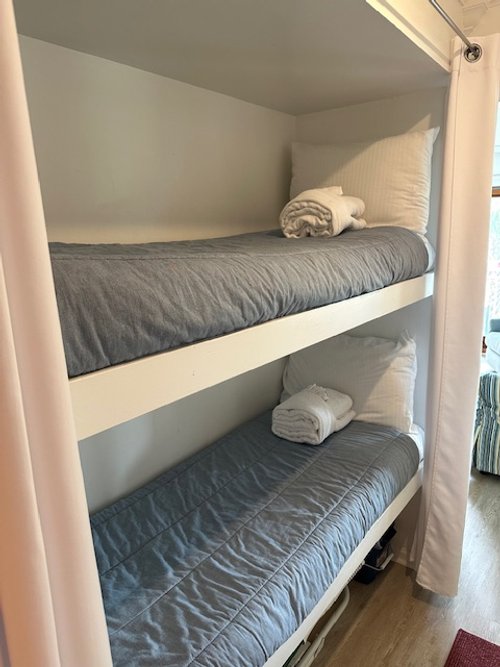 BUILT-IN BUNKS (No Guardrails)