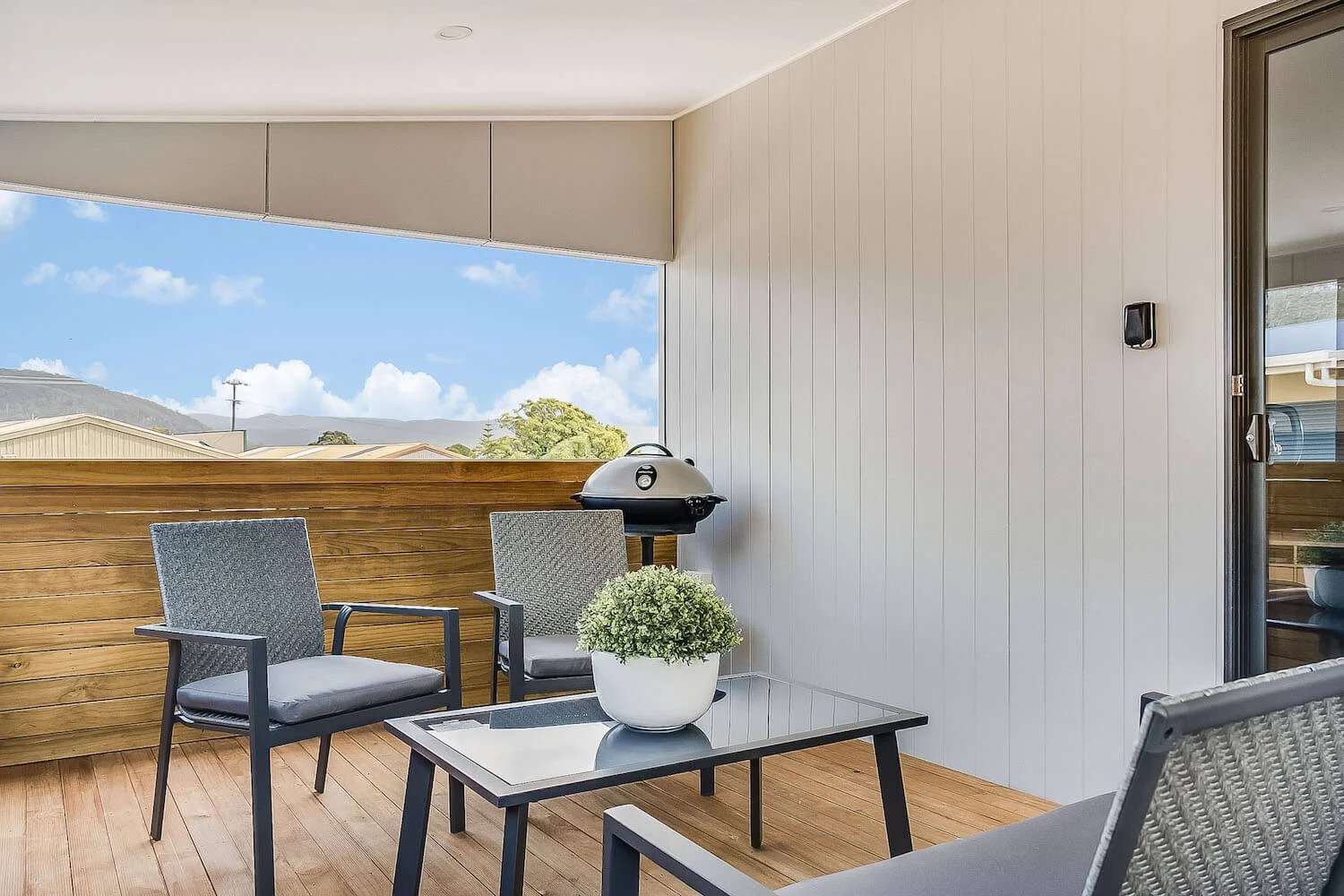 Apartments on Fraser Bicheno- Stay in boutique apartments on the east coast of Tasmania