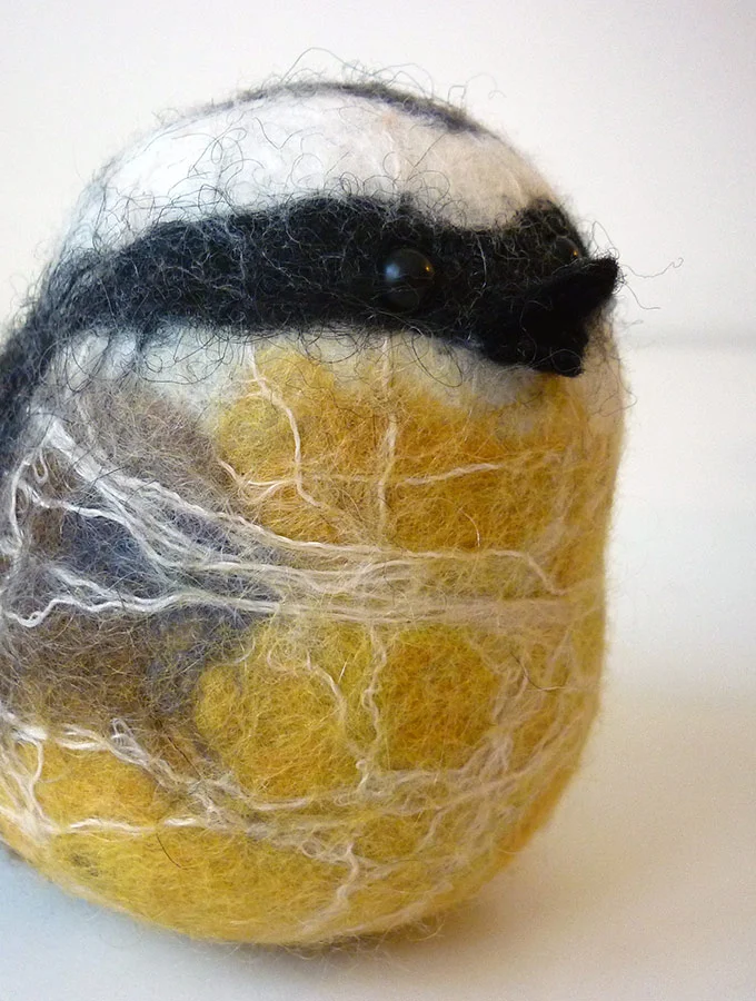 Artiste textile française CAM DUP - Camille Dupuis - oiseau zoom