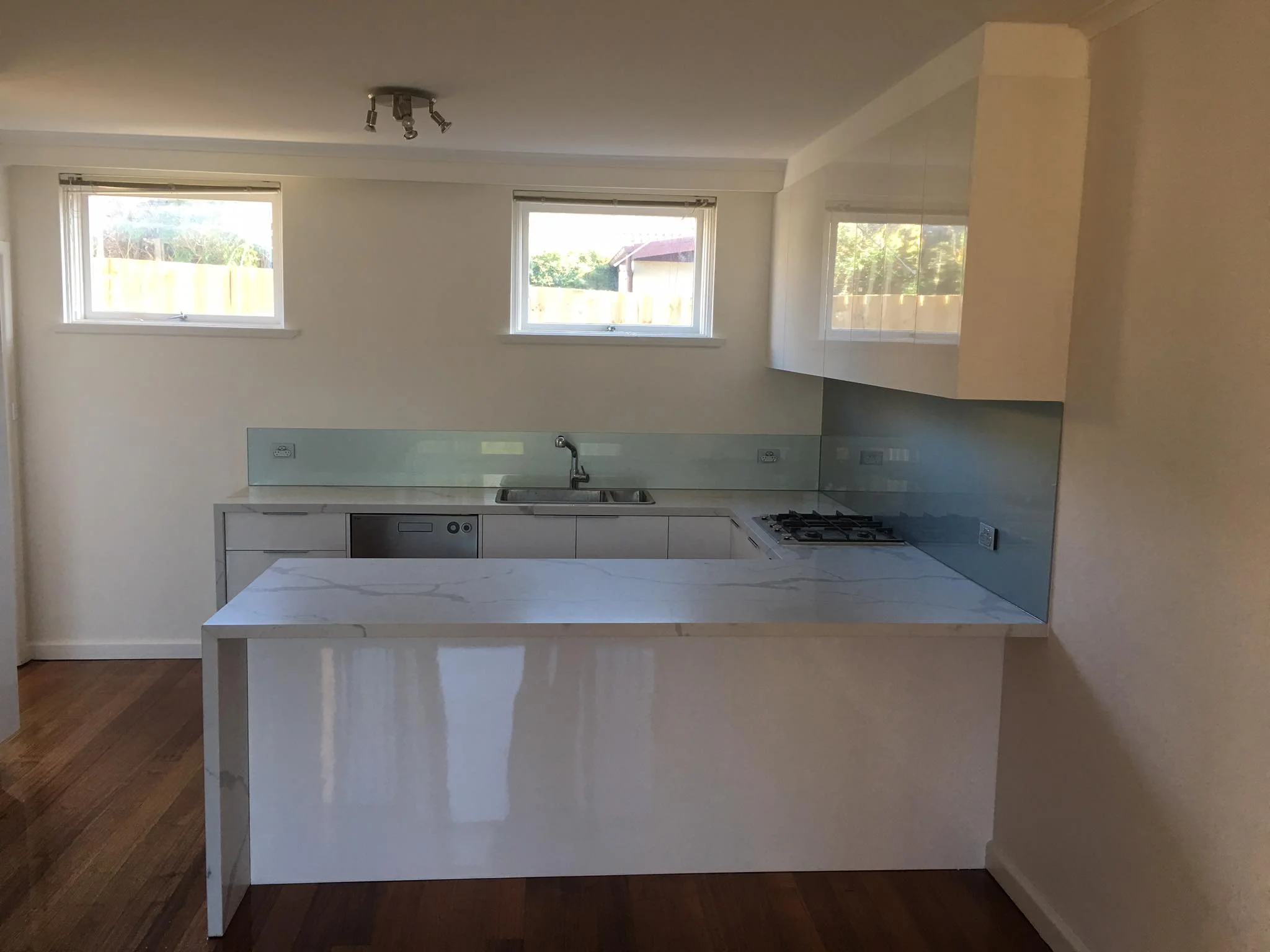 kitchen 34.jpg