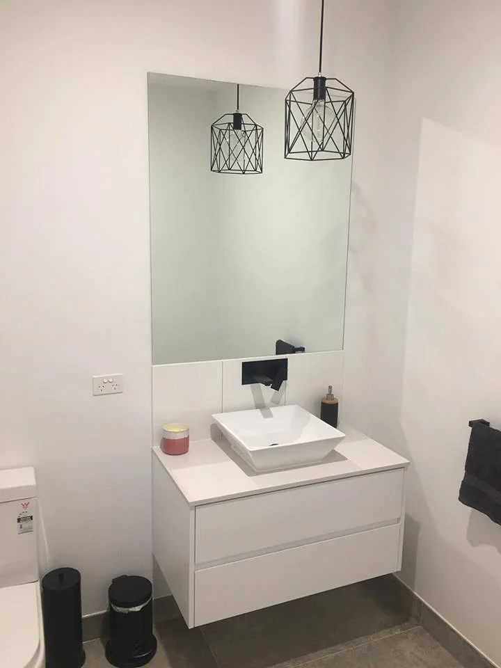 bathroom 15.jpg