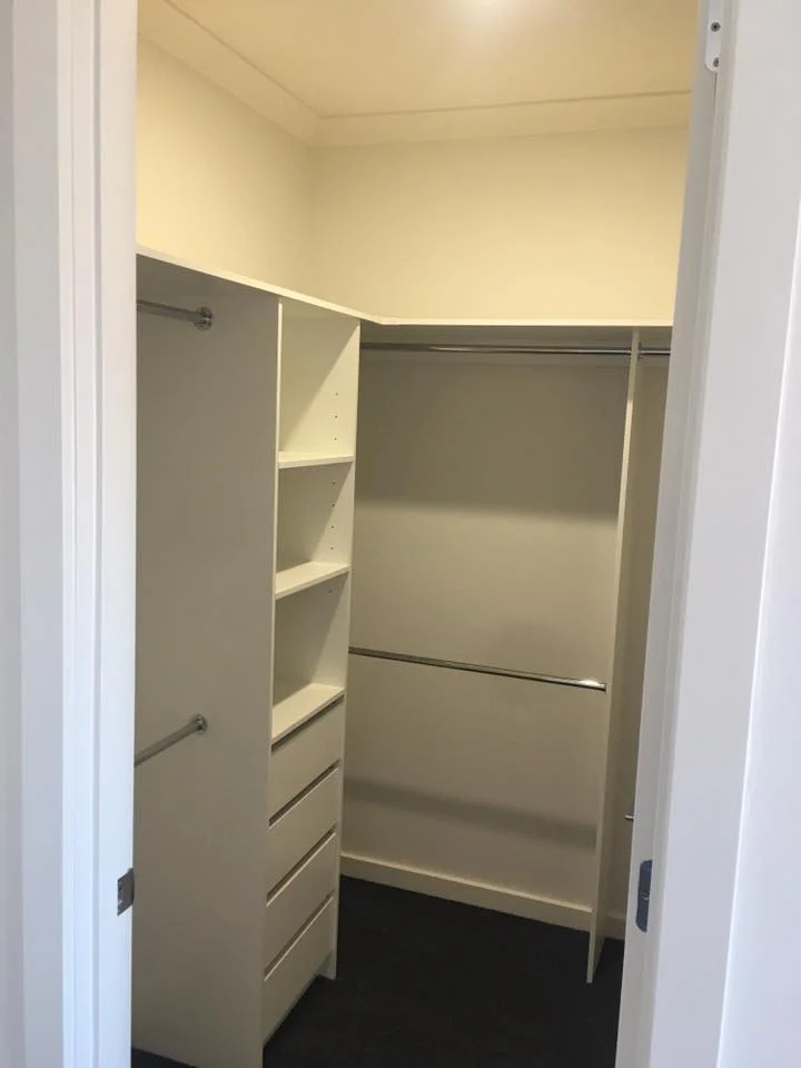 wardrobe 5.jpg