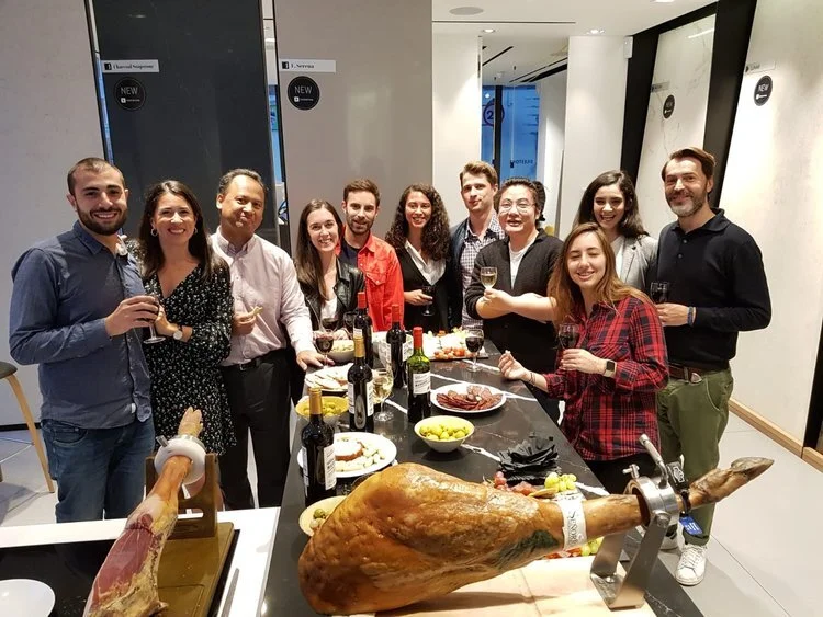 Astudio Team is now trained in the field of Jamon carving