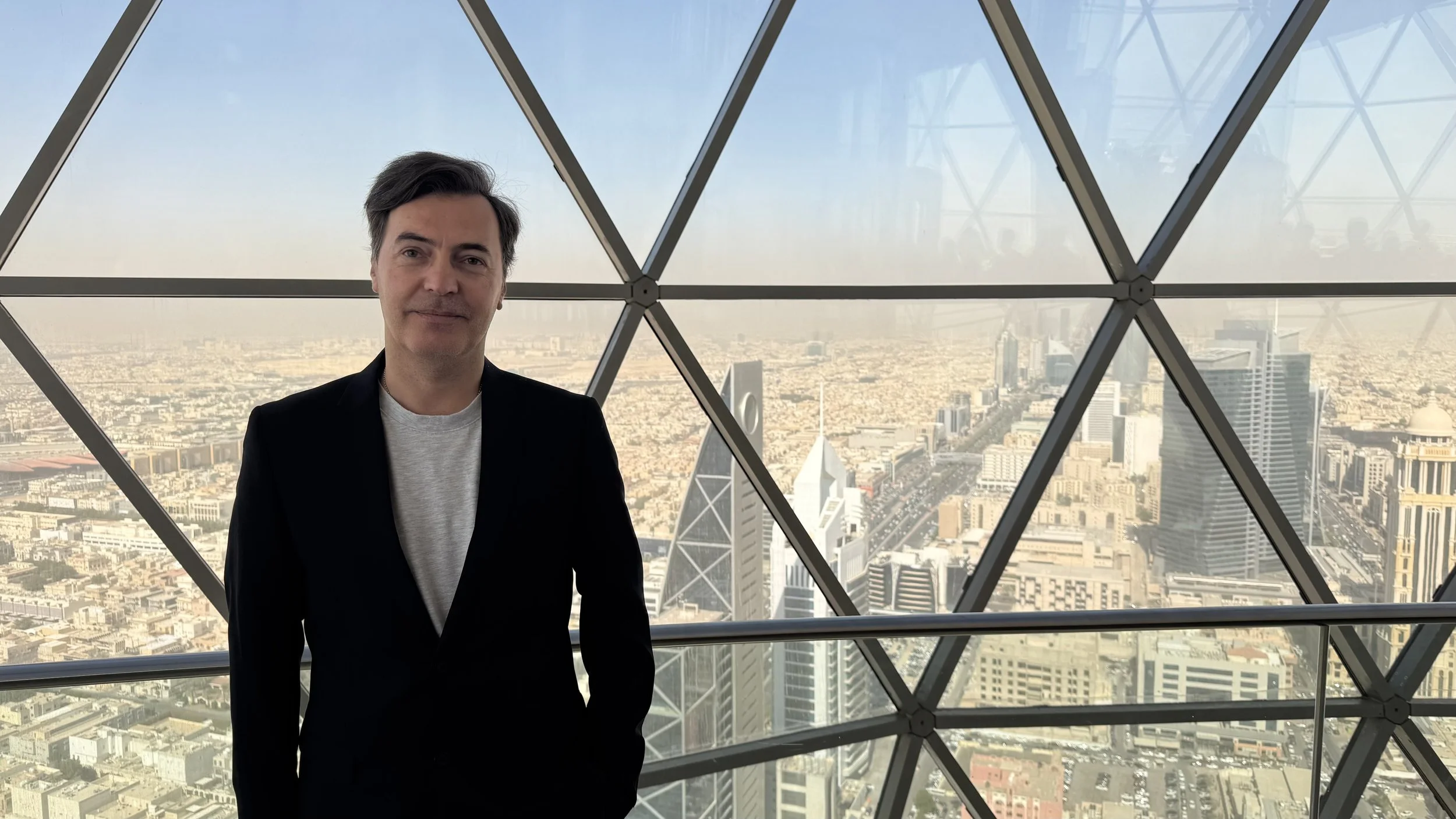 Riyadh Journal – Breaking the sand wave