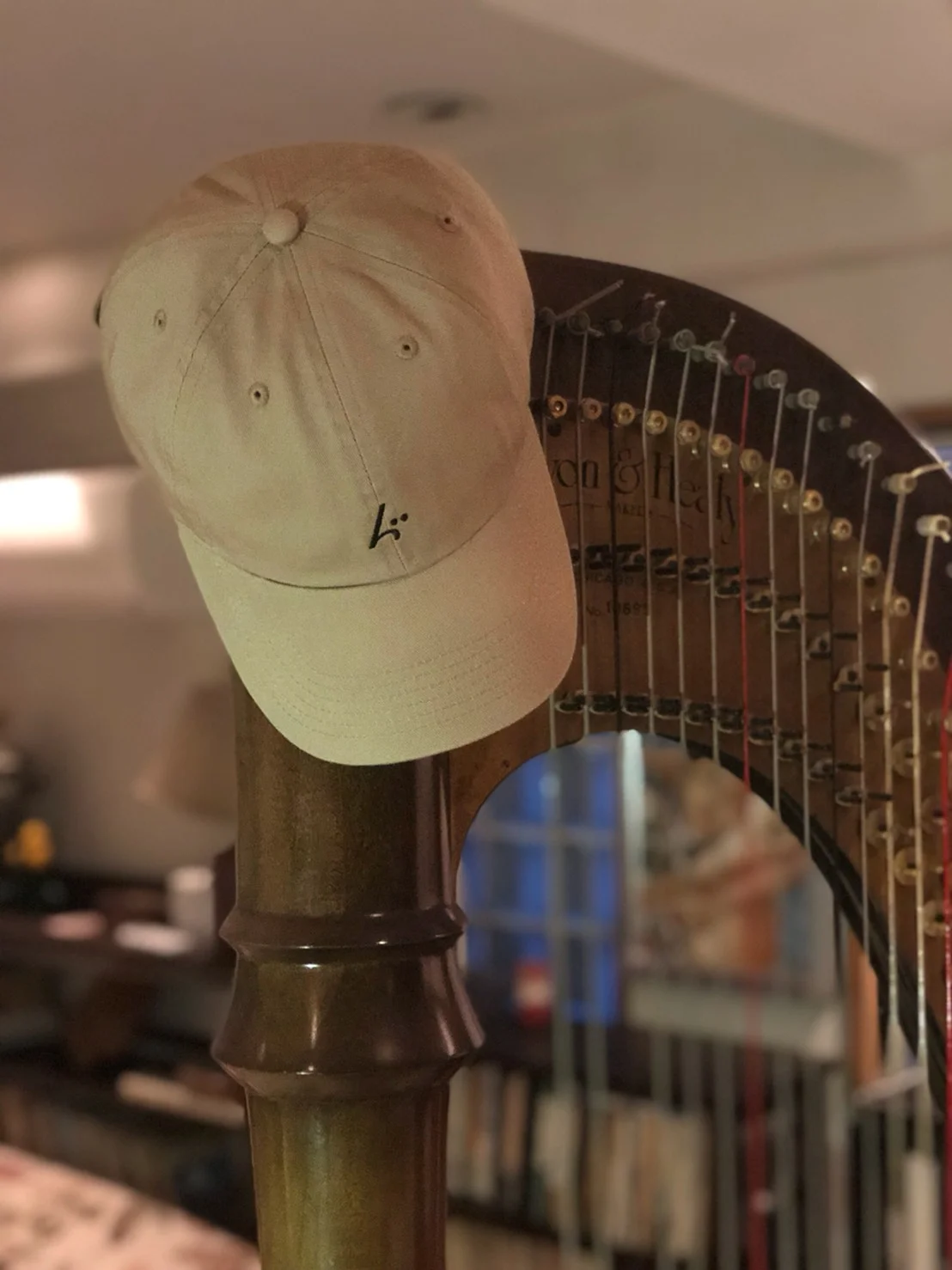 Would you be interested in wearing んoon?
