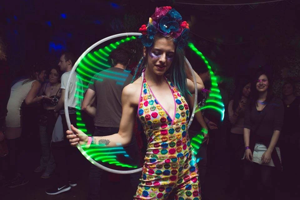 Samantha Patchett - Hoop.jpg