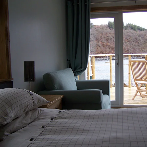 Master-bedroom-3-square.jpg