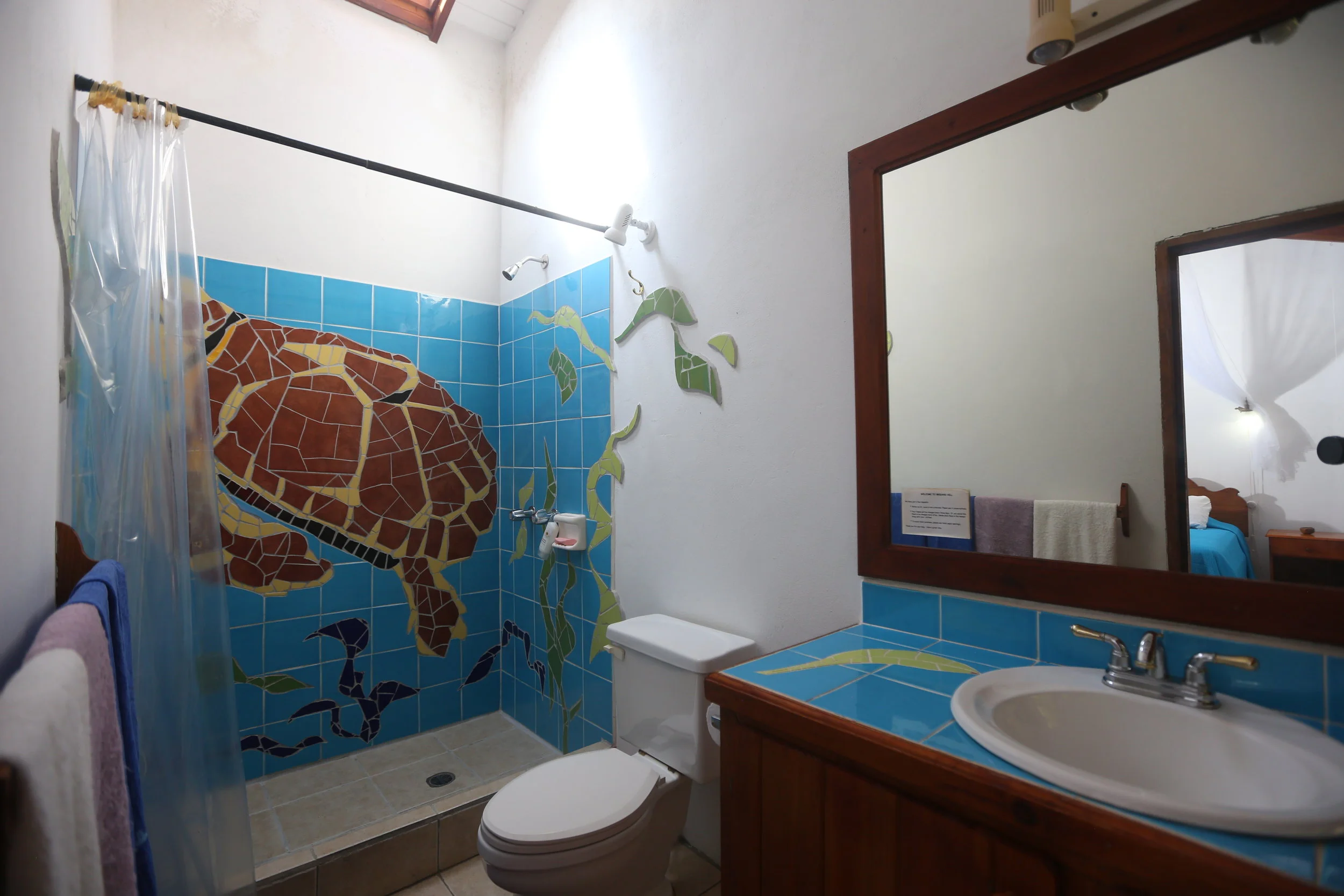  Main house twin bathroom&nbsp; 