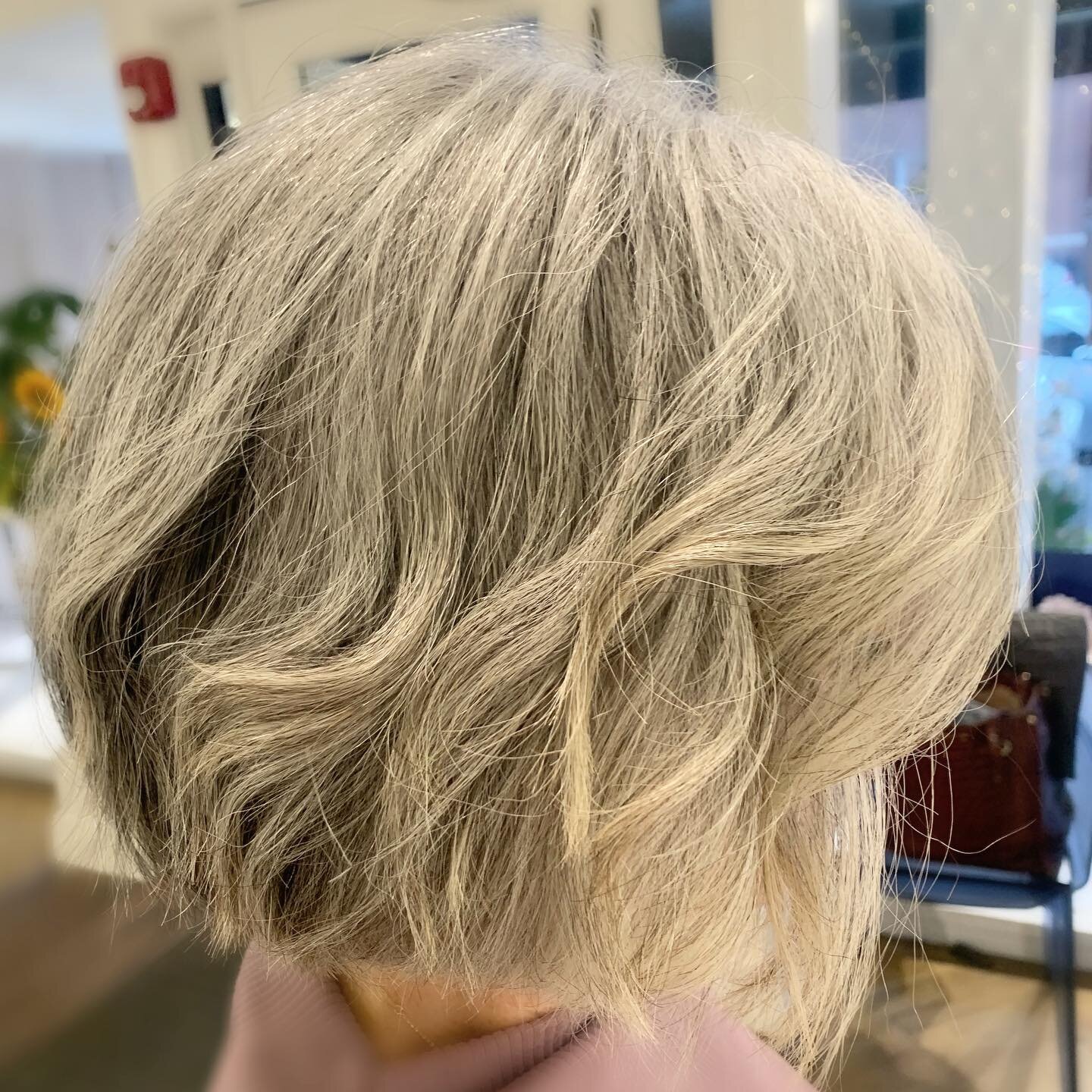 Pro tip: Add some interest and texture to your usual style with the touch of a curling iron or flat iron to create a bend in the hair.

STYLIST: Haircut &amp; Style by Lois 
.
.
.
.
#haircut #naturalhair #waves #texture #hairstyle #beauty #salon #whi