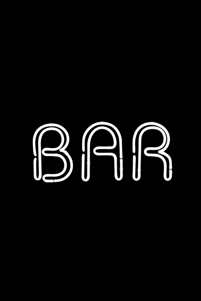 R Bar & Restaurant