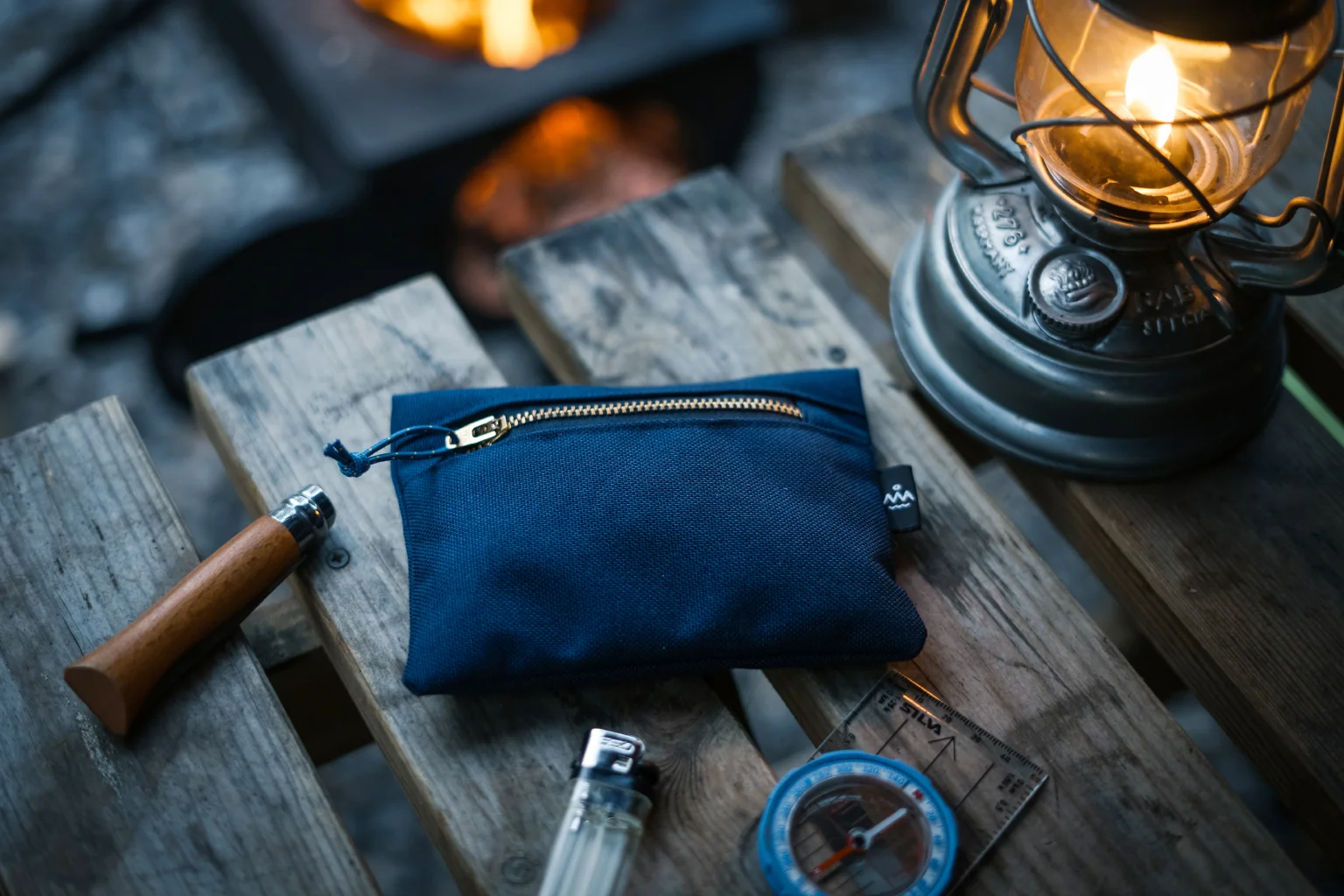 accessory_pouch_lo_3.jpg