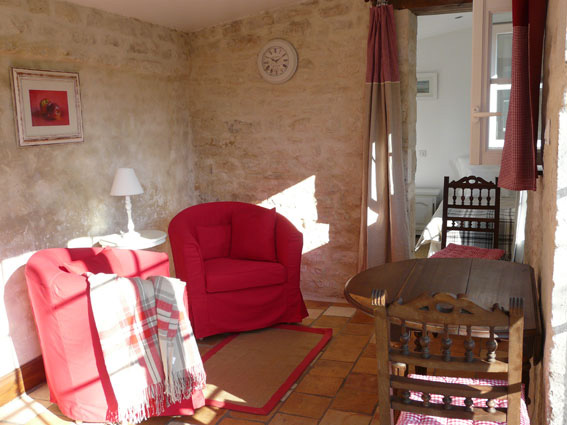 equestrian stays for adults in France