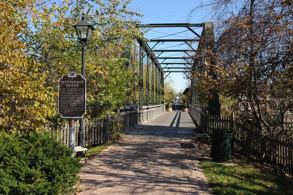 Cedarburg Tourism - Wisconsin Museum of Quilts and Fiber Arts