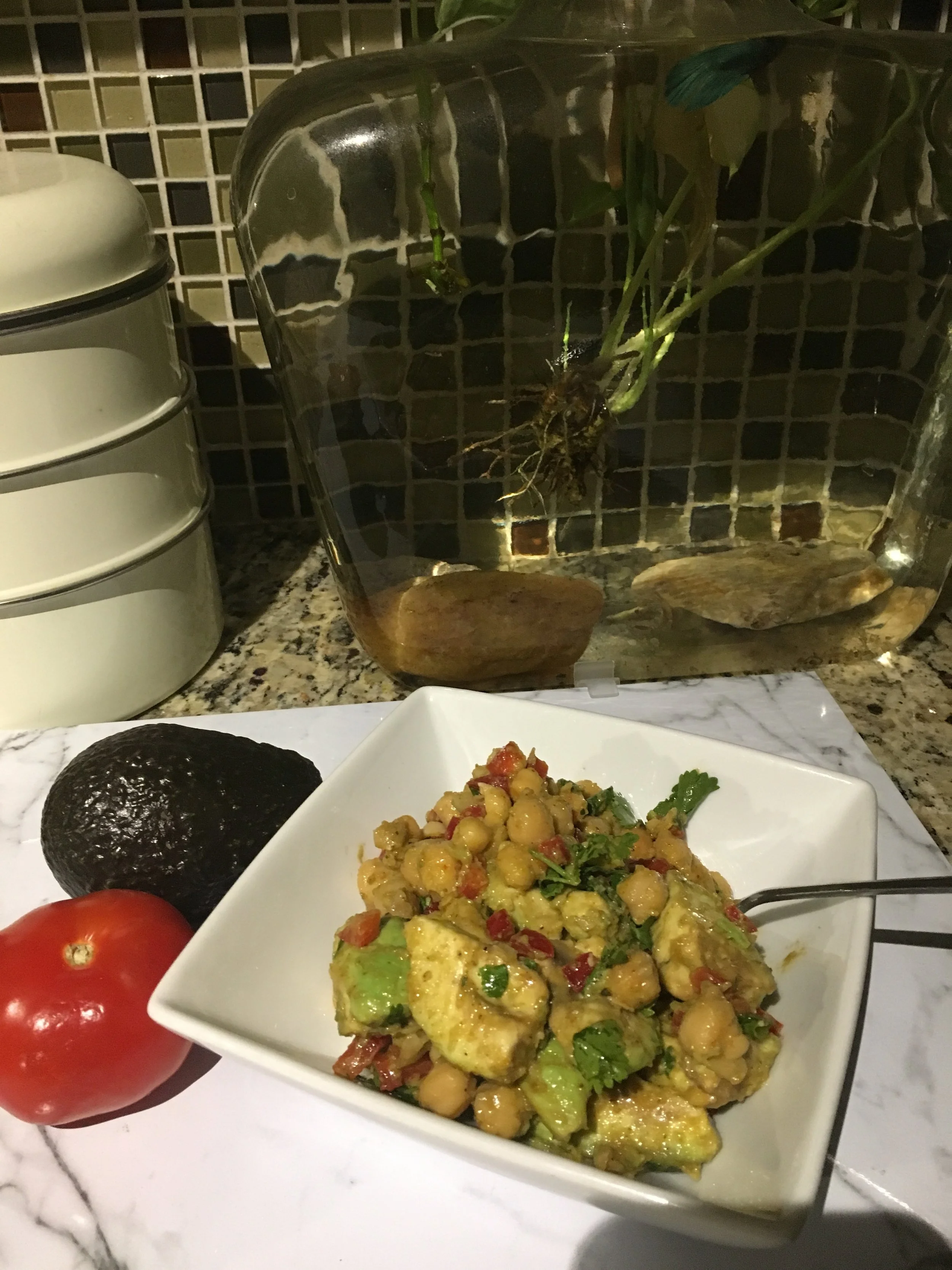 AvocadoChickpeaSaladD.JPG