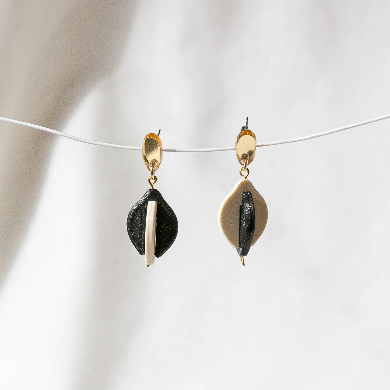 78BB78D9-445C-4EDA-8E68-B7333390B7C6