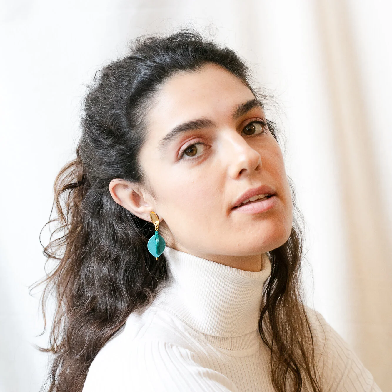 EC0BF782-6080-4D84-B7A4-A0371C1E98AF