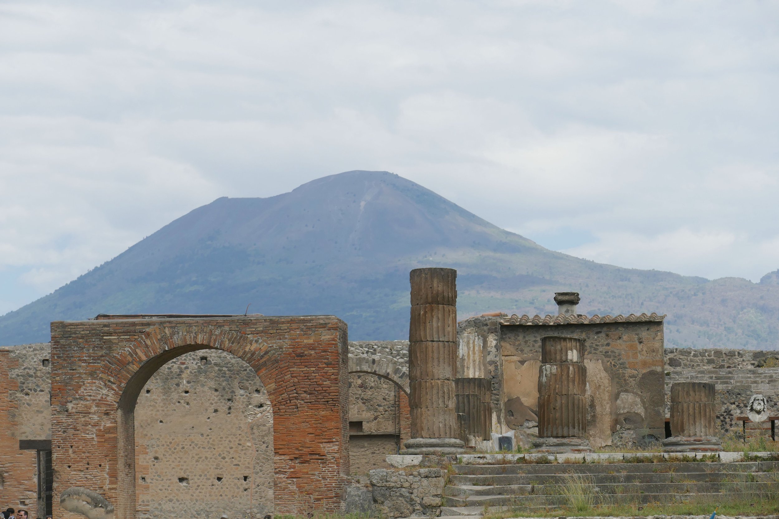 Pompeii and Mt Vesuvius.jpg