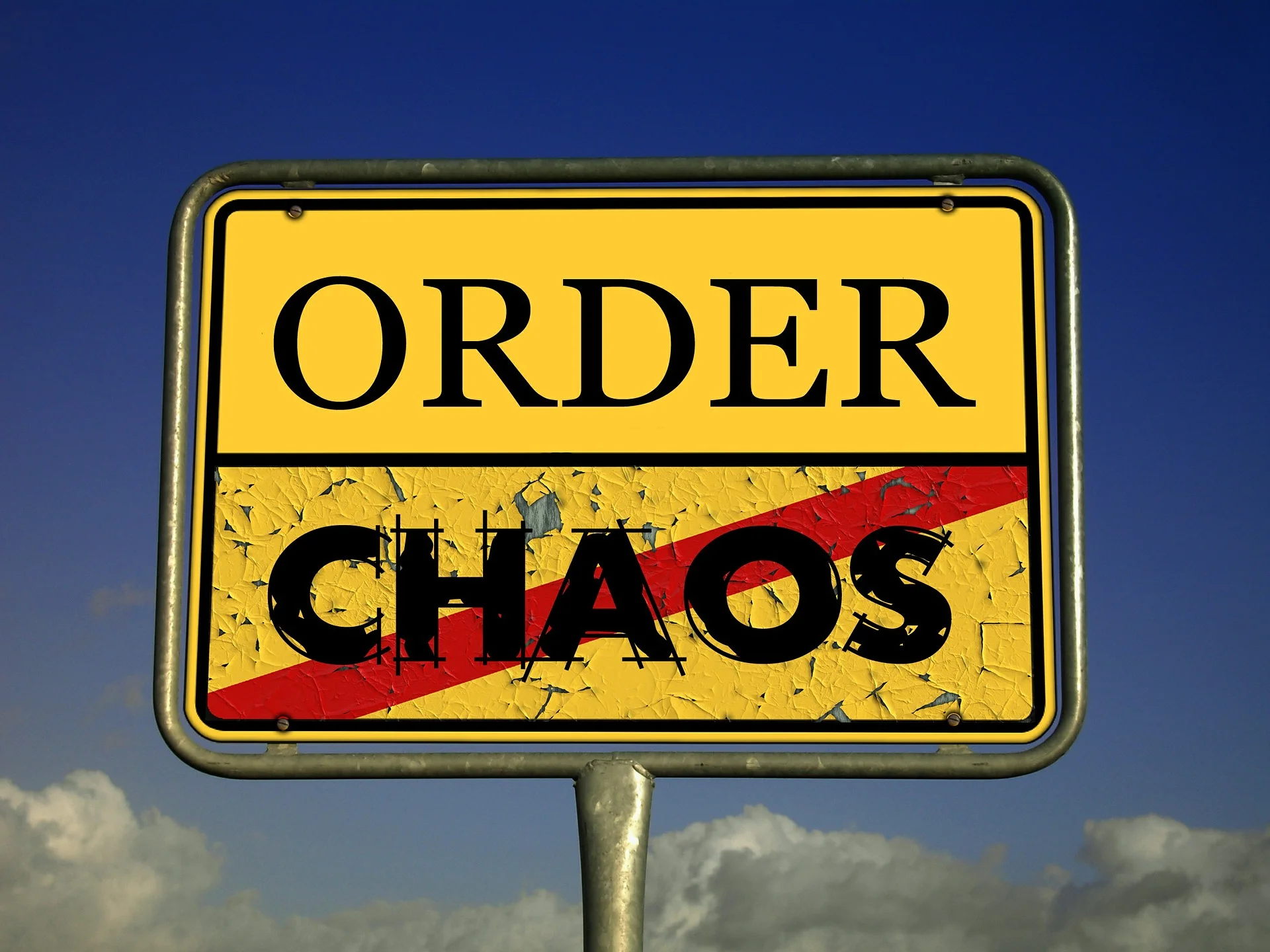 chaos-485493_1920.jpg