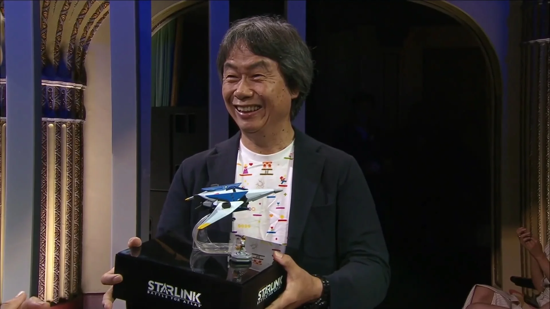 Miyamoto holding Fox' Starlink Ship