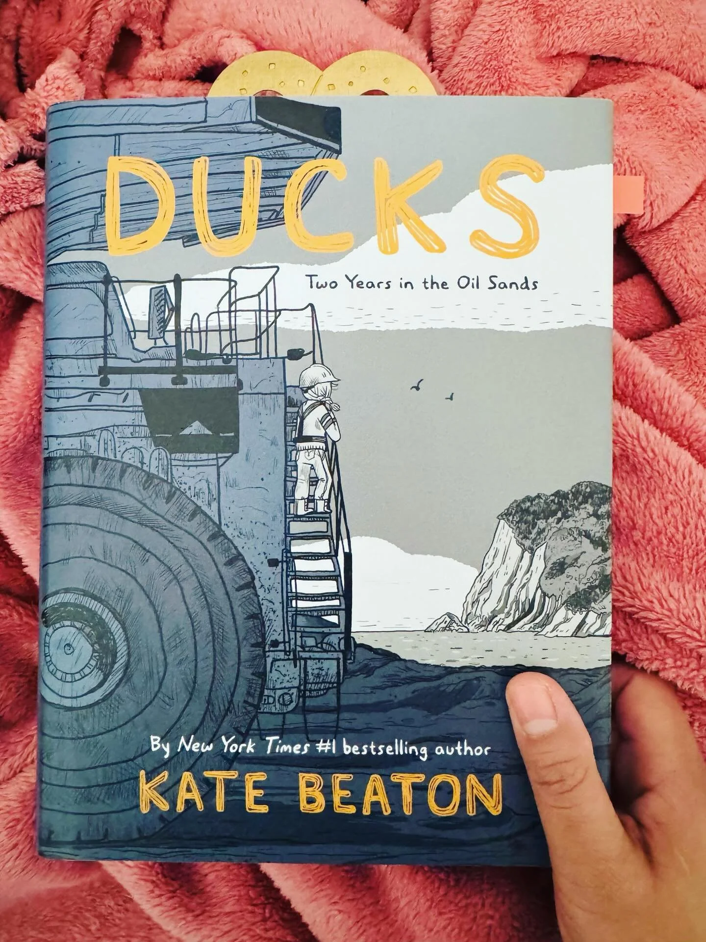 review | kate beaton&rsquo;s &ldquo;ducks&rdquo;⁠
⁠
&ldquo;I need to tell you this&mdash;there is no knowing Cape Breton without knowing how deeply ingrained two diametrically opposed experiences are: a deep love for home, and the knowledge of how fr