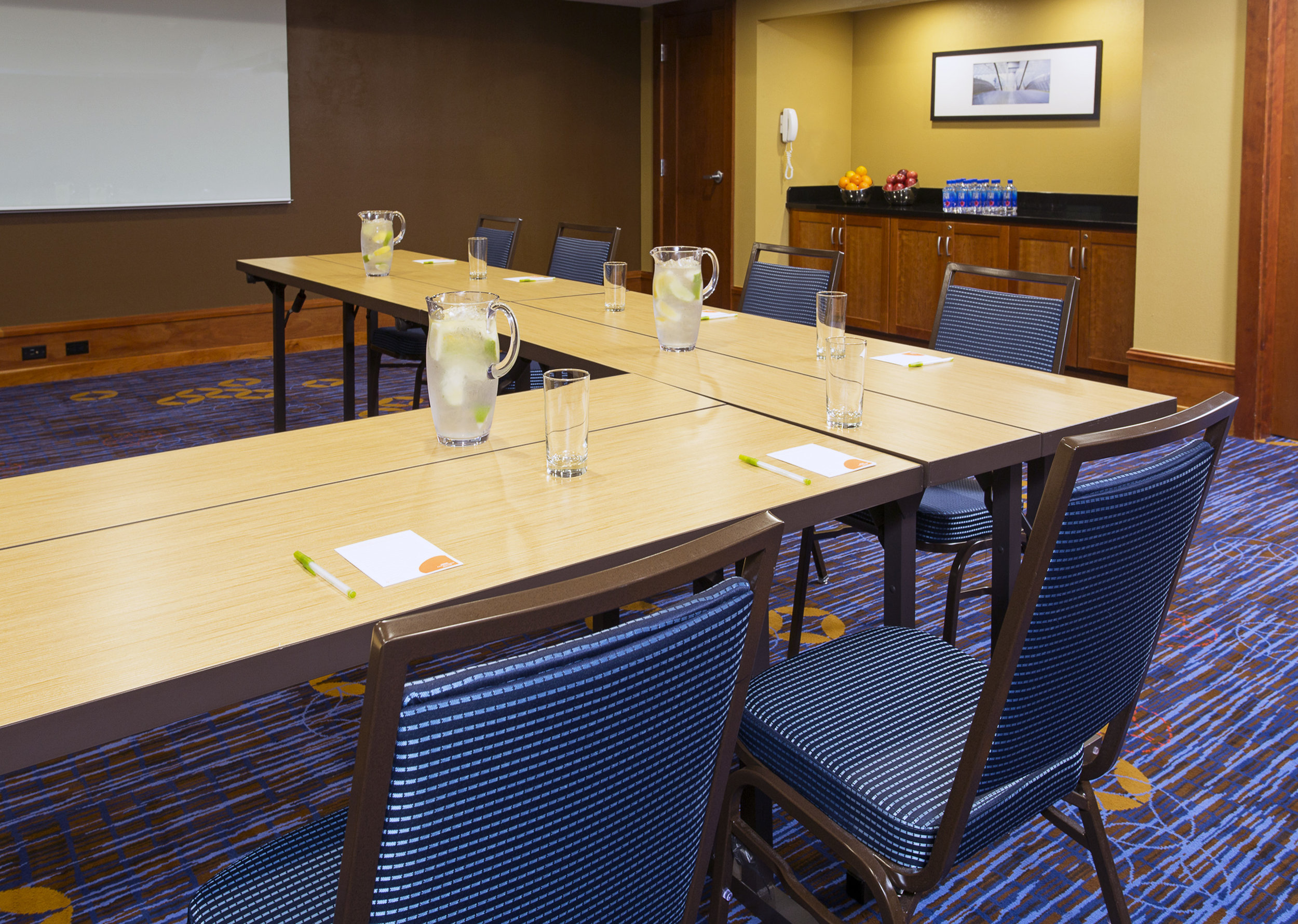 BC_MeetingRoom_032.jpg