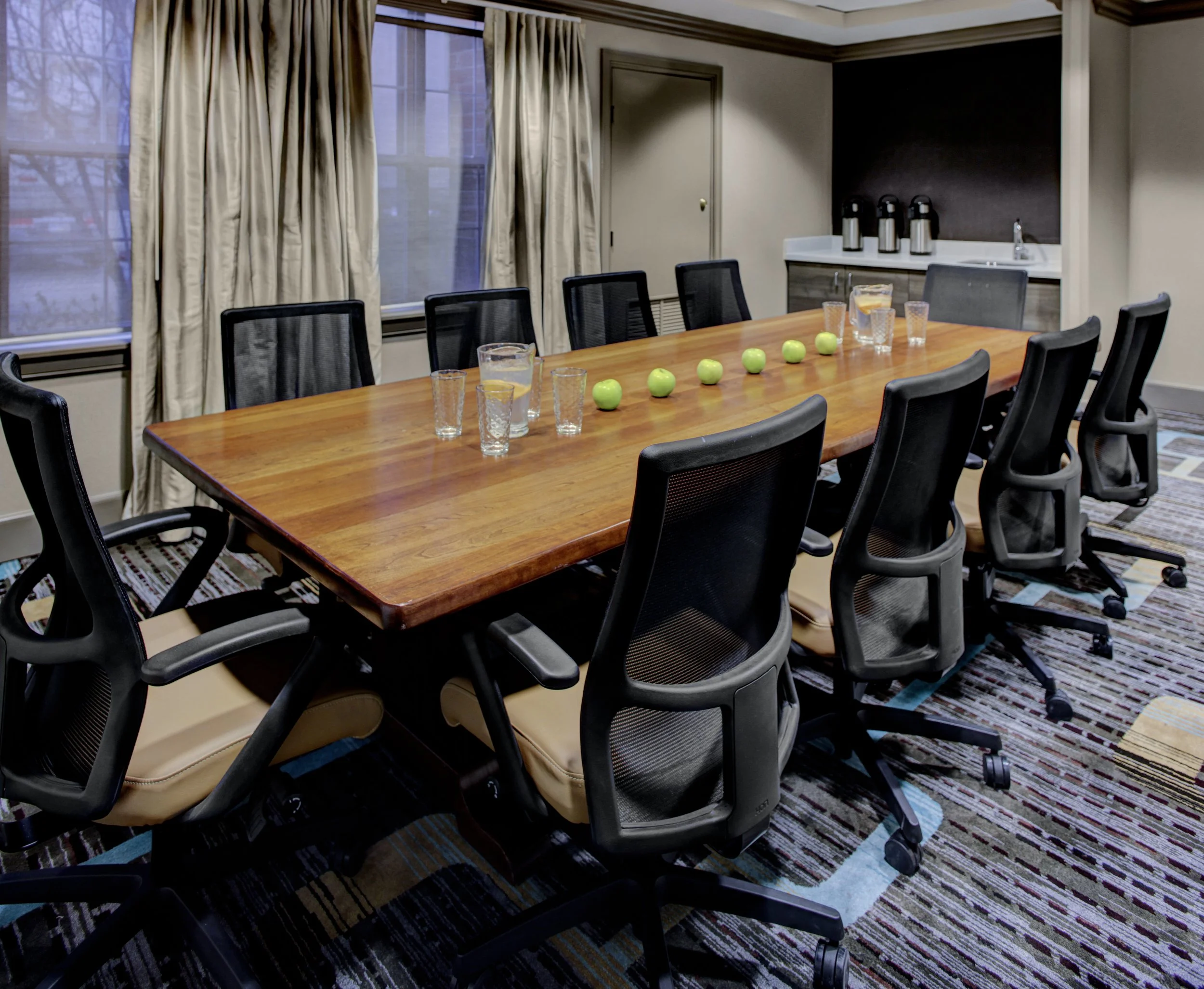 clebd-boardroom-0066.jpg