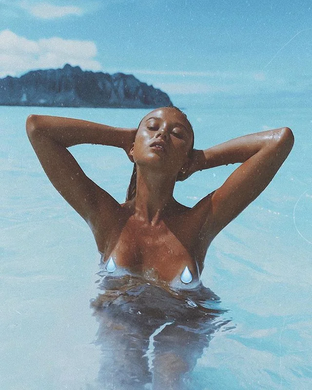 Film by the ocean💧✨| #preview
Featuring: @cecetrautschold 
Shot in #kaneohesandbar #oahu