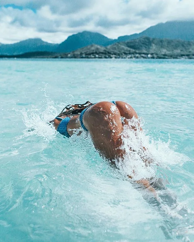 Jumping into yo mans DMs like💦 | #preview 
Featuring:@untetheredsol 
Work for @midoribikinis