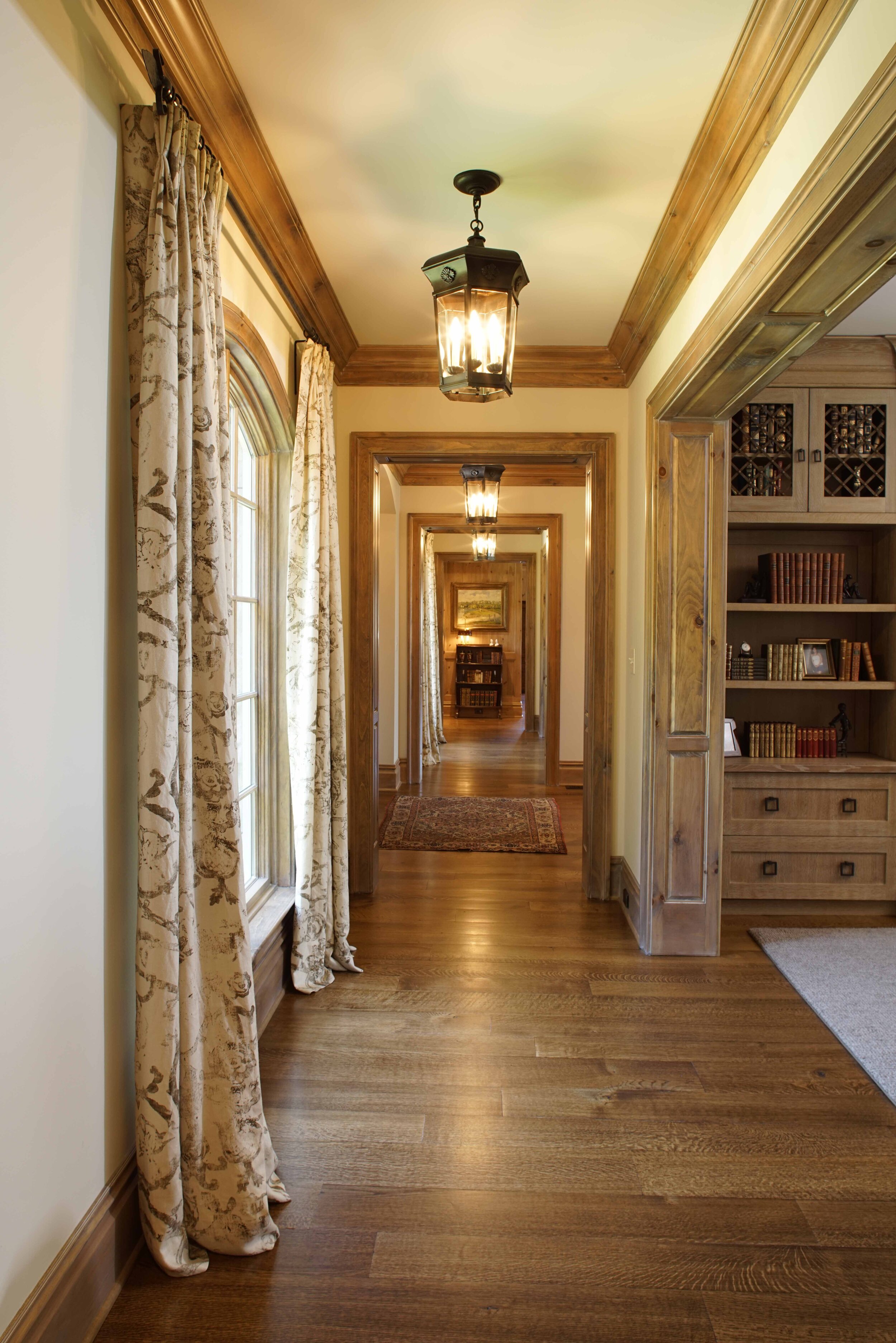 Schmid & Rhodes Construction King Hallway