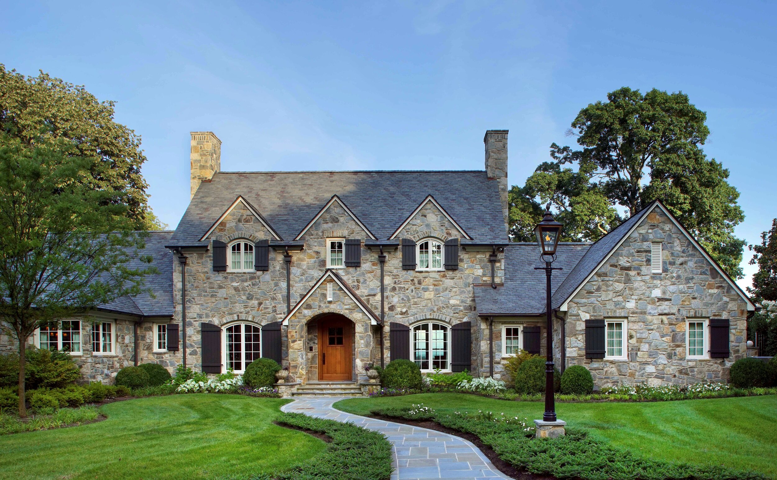 Schmid & Rhodes Construction King Front Exterior