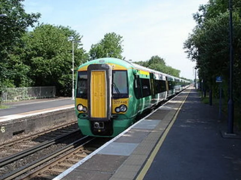 180613 train.jpg