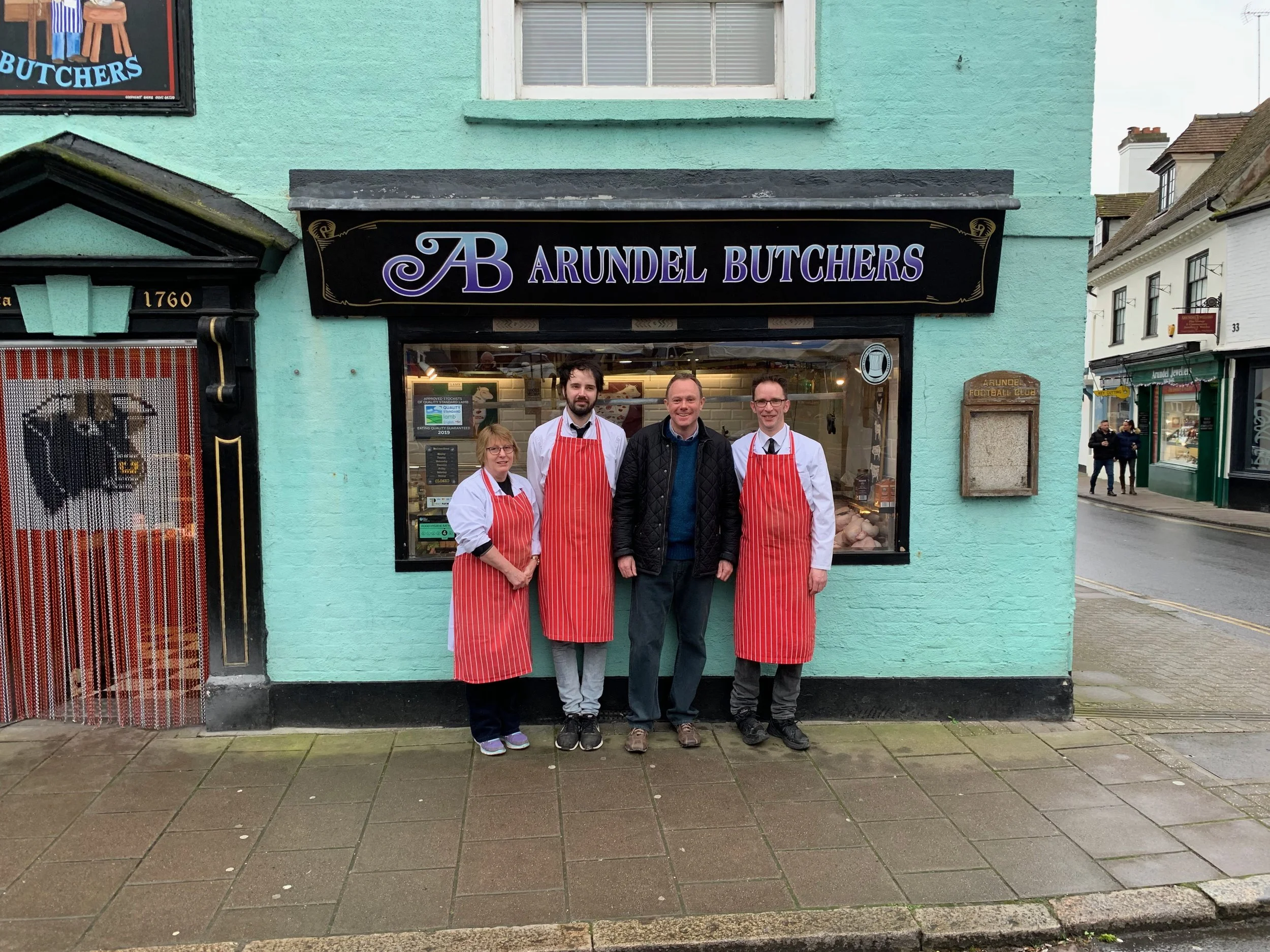 190316 NH with Arundel Butchers High Street Saturday.jpg