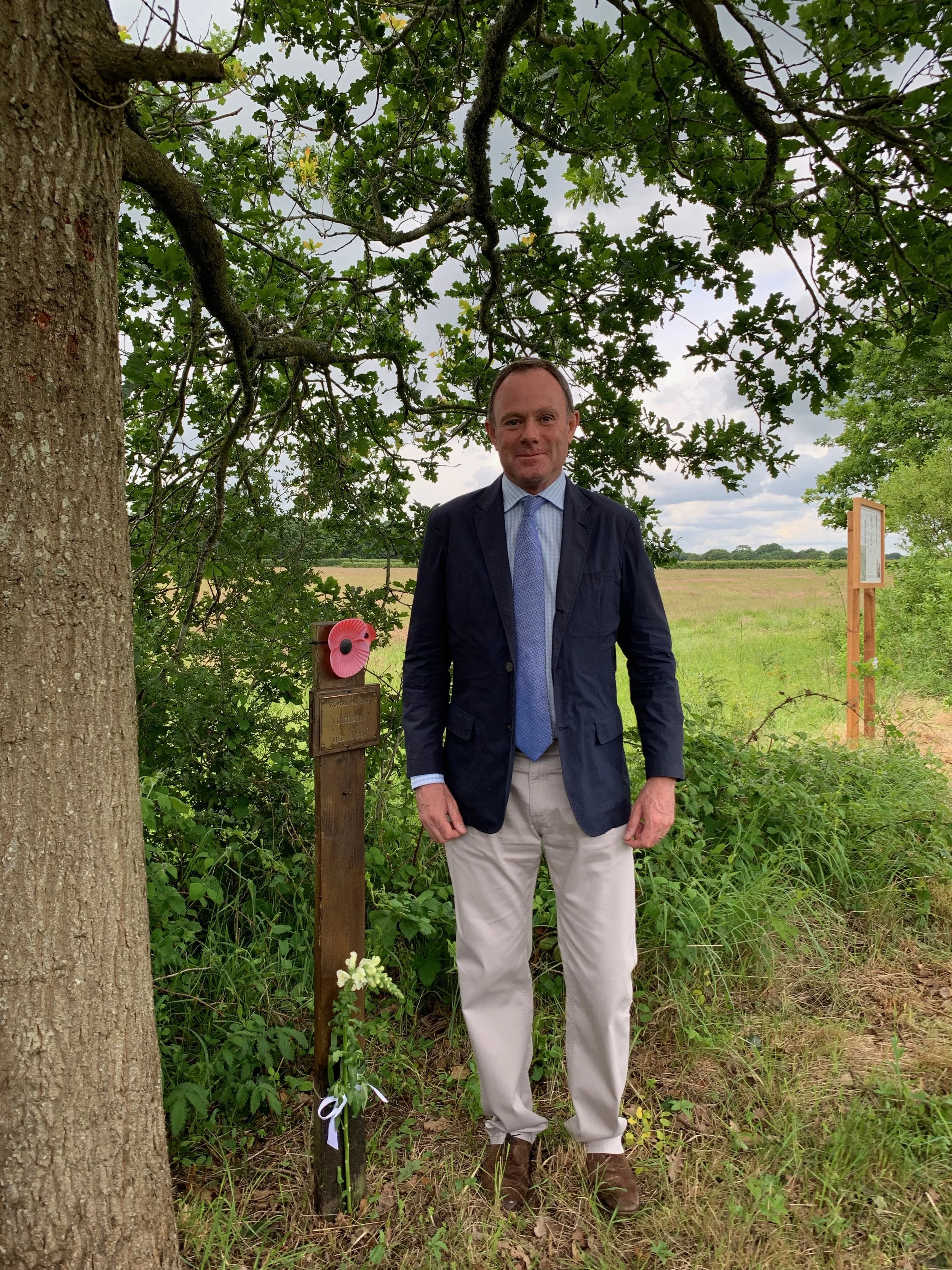 MP joins D-Day 75 remembrance at Coolham airfield