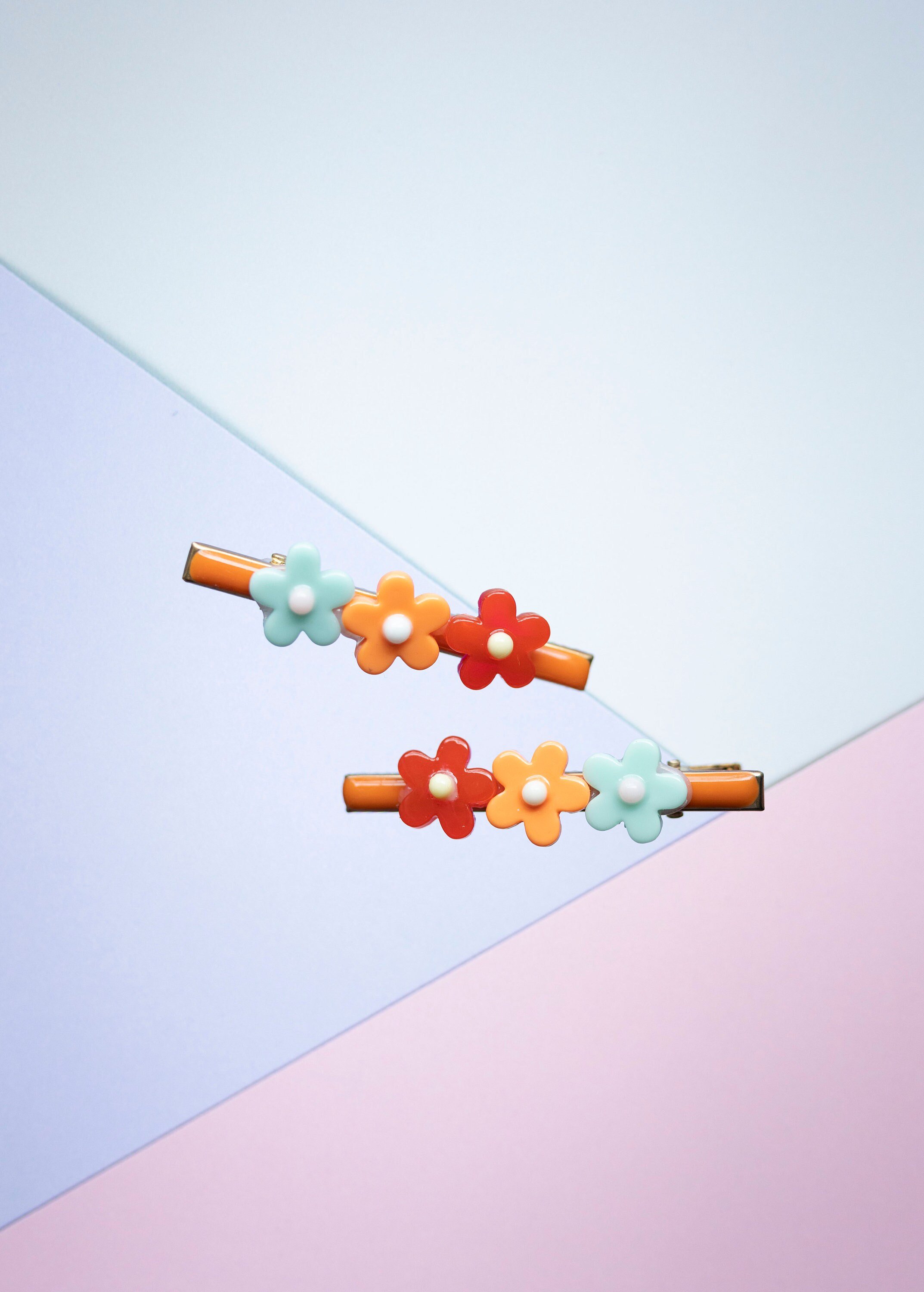 Set of 2 daisy Barrettes