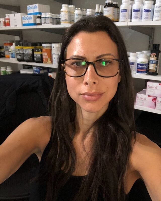 This was taken at the clinic with @ozwellness right before #covid hit. I really miss the interaction working with clients face to face, discussing #diet,  #nutrition and #supplements. Right behind me is our #vitamin dispensary and I&rsquo;m going to 