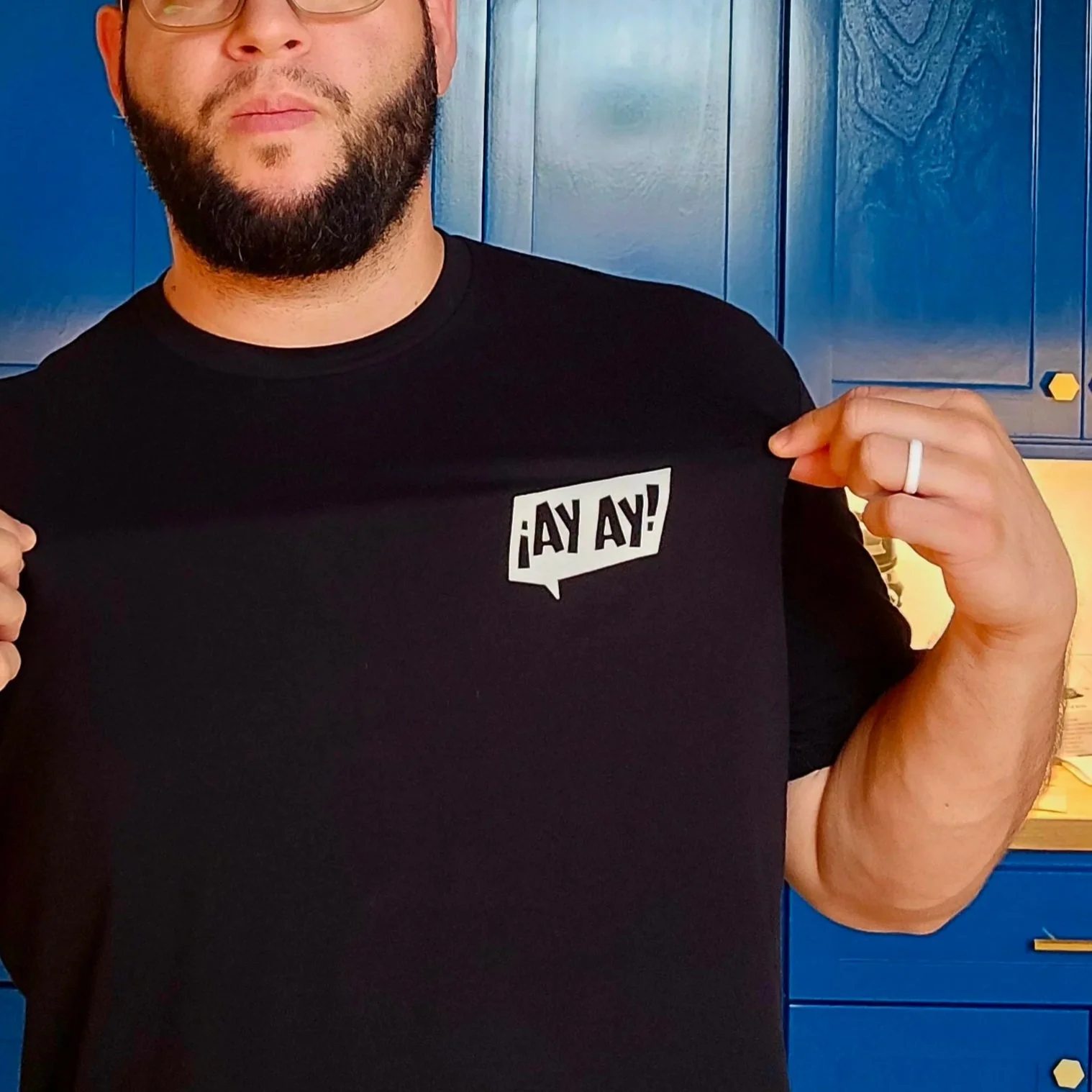 T shirt: Ay-Ay