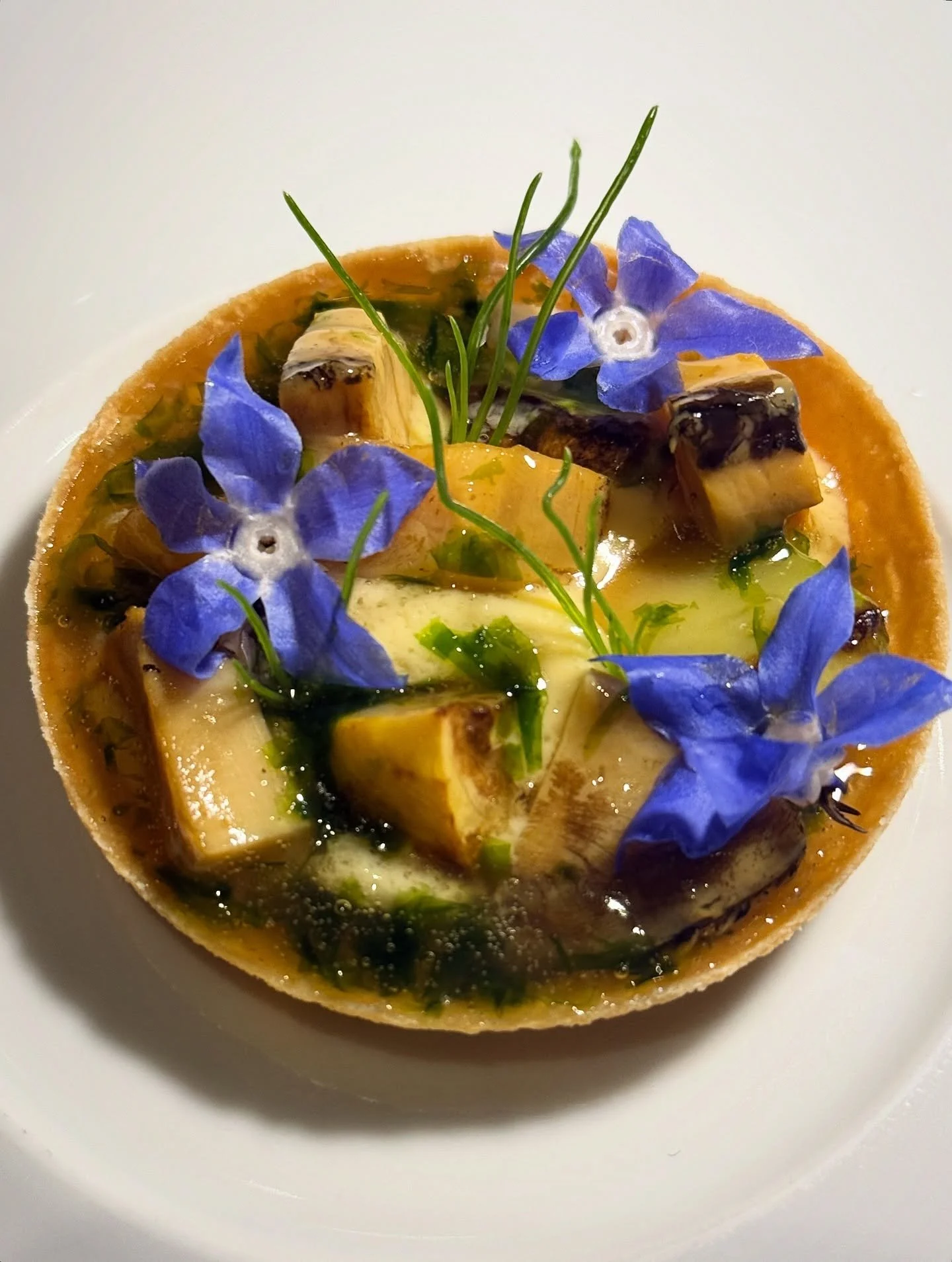 Back in 2016  the late great la times food critic Jonathan gold was in sf doing a talk. I remember asking him: of all the restaurants in la, why the seafood centric fine dining restaurant providence was number one in his eyes? i had eaten there the y